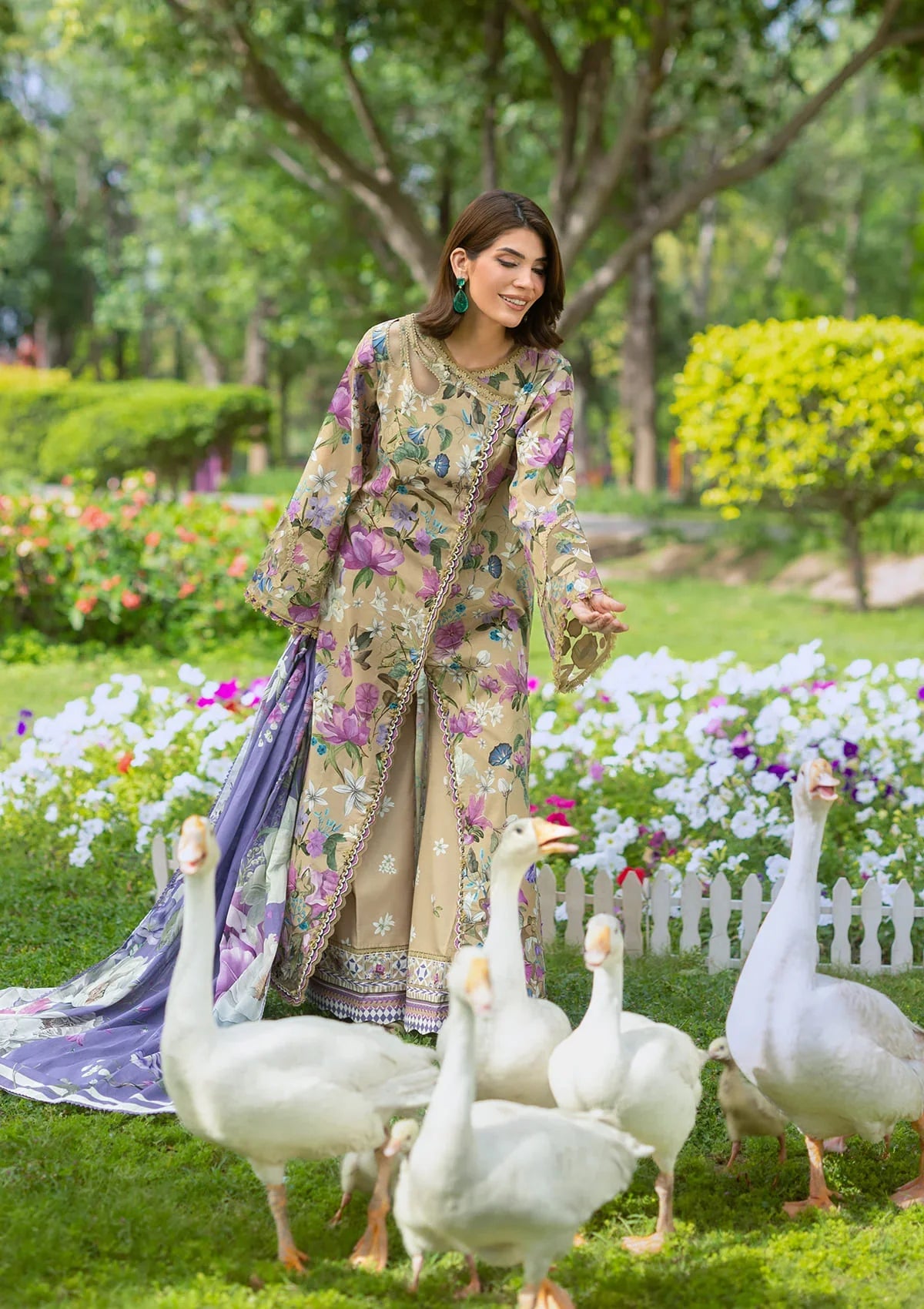 Bridgerton Prints Lawn – EPB-4A GIARDINO