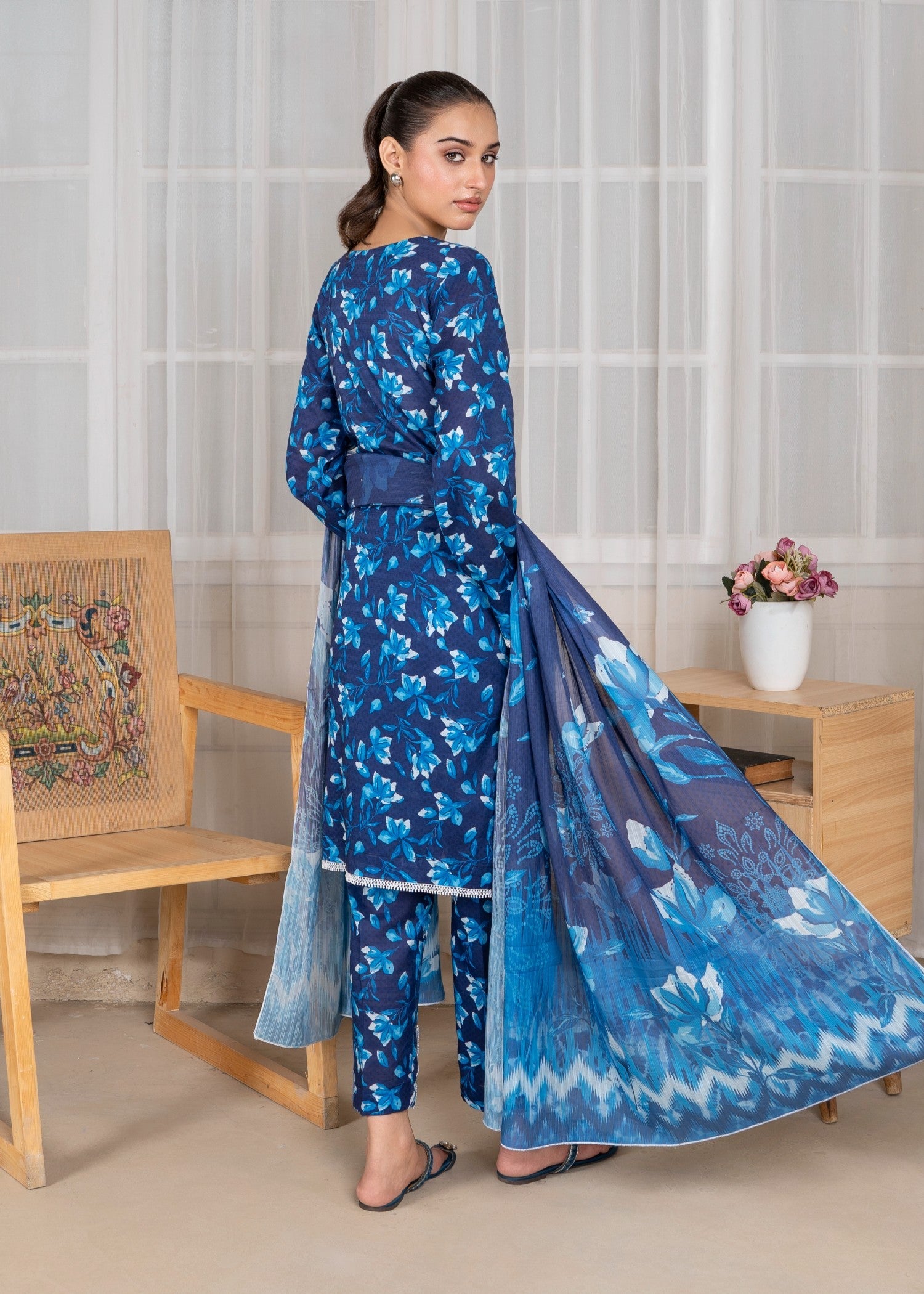 textured lawn Kurta Set in Sapphire blue