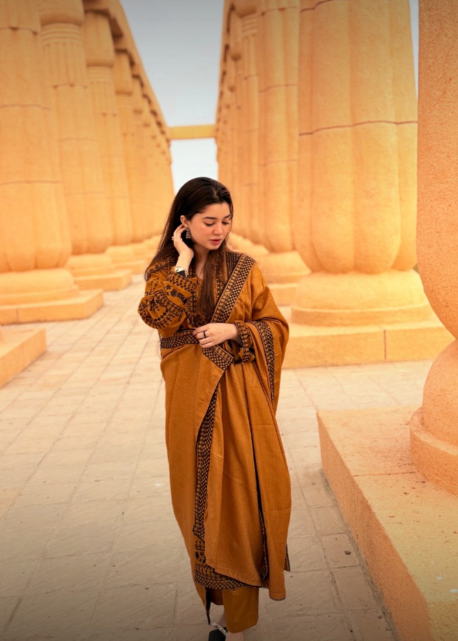 dhanak Kurta Set in Hazelwood brown