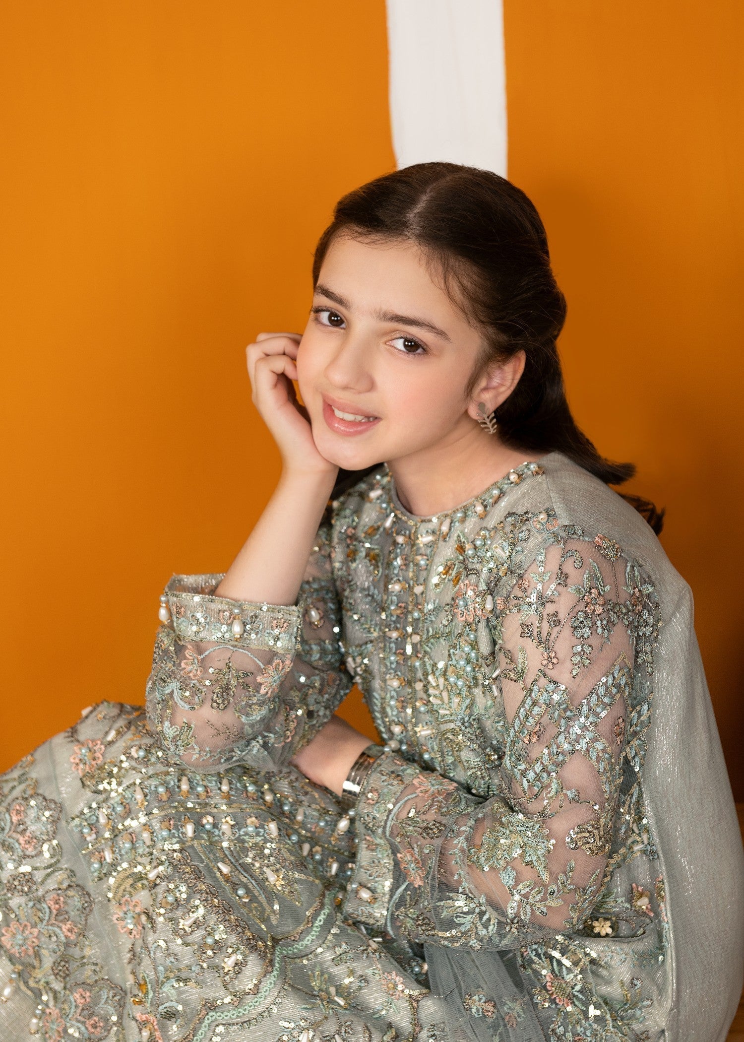 net Sharara in Grey