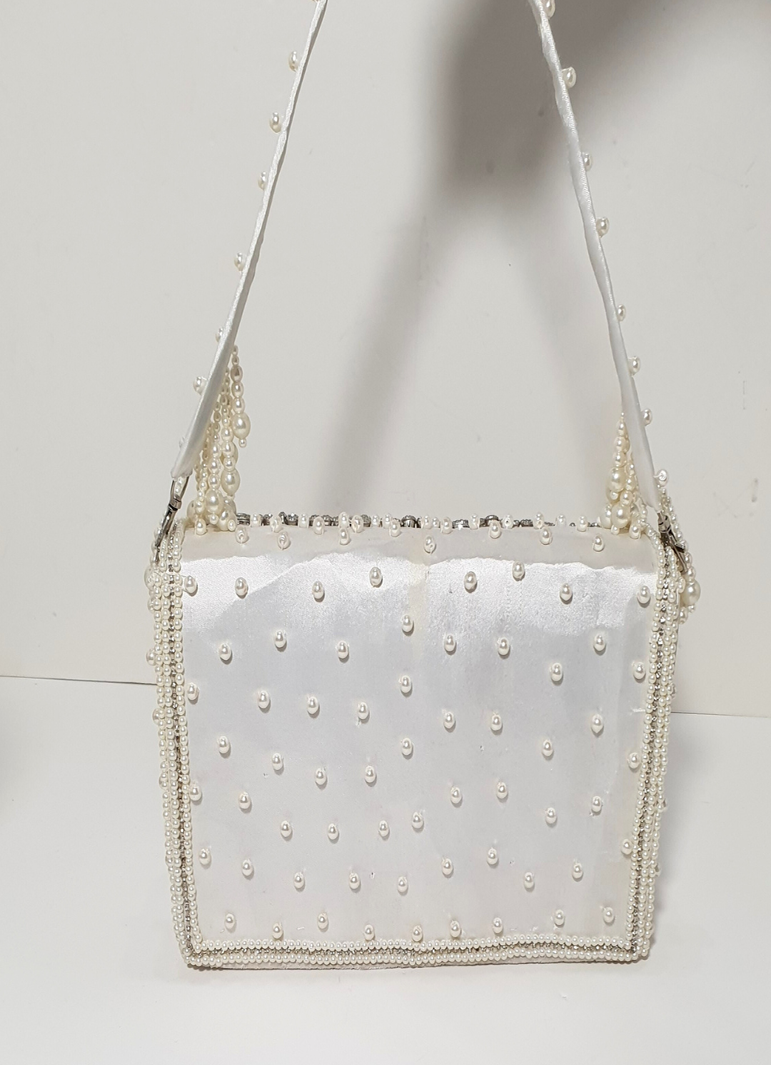 Hand Bag in Chalk Color by - Trendy Women Hand Bag ZTG2878