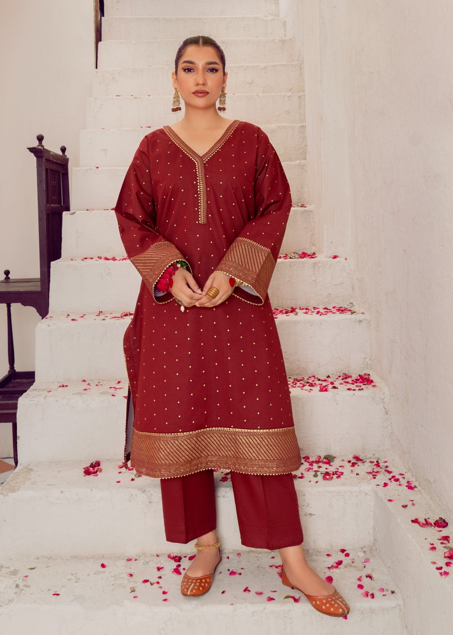 slub lawn Kurta Set in Maroon