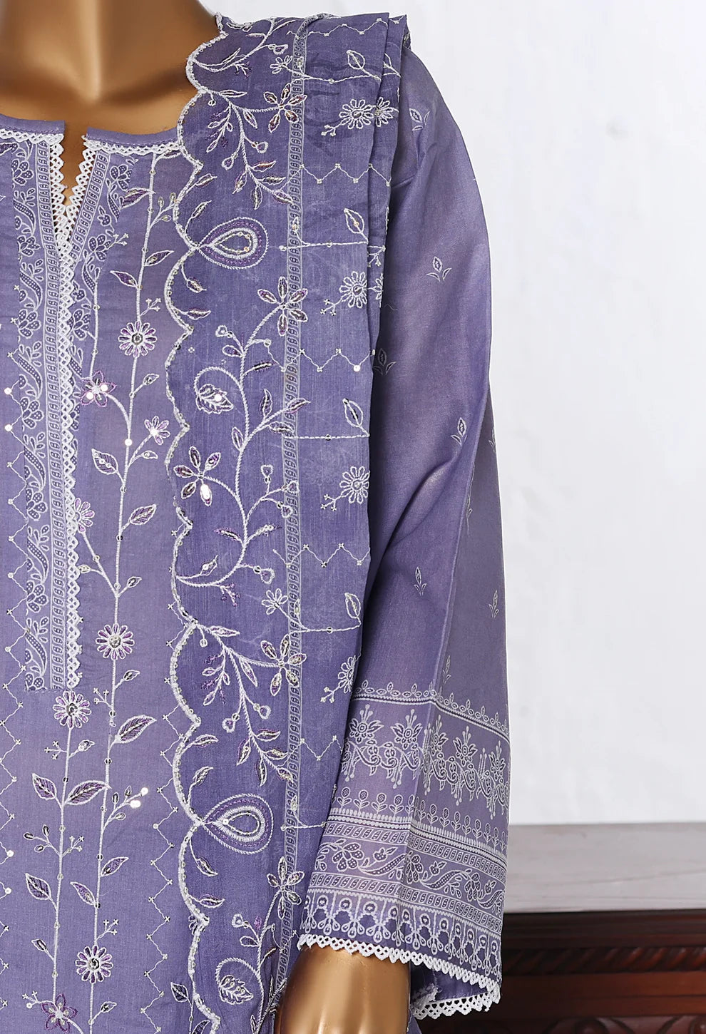 RTW White & White Embroidered Lawn – 10