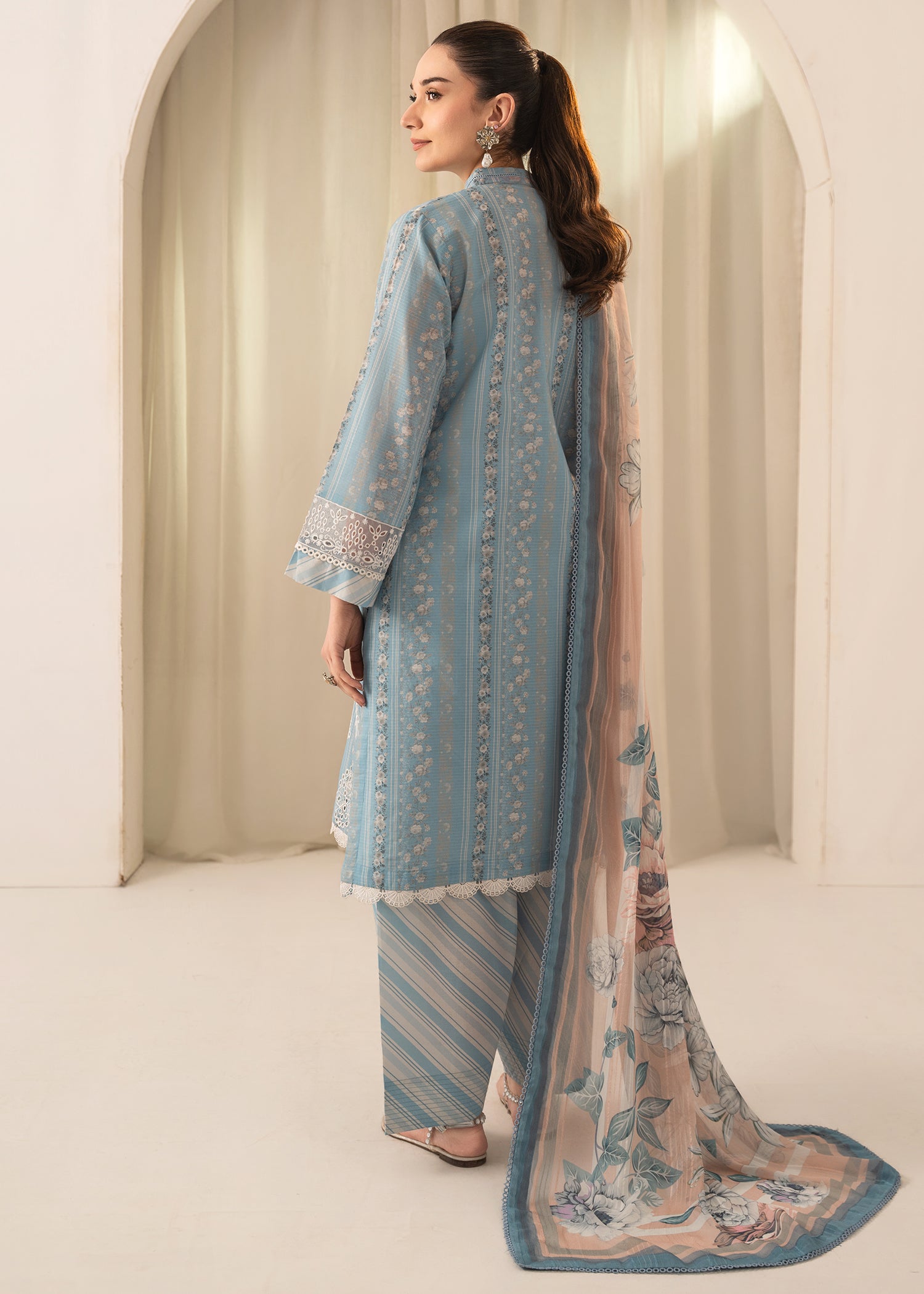 lawn Kurta Set in Sky