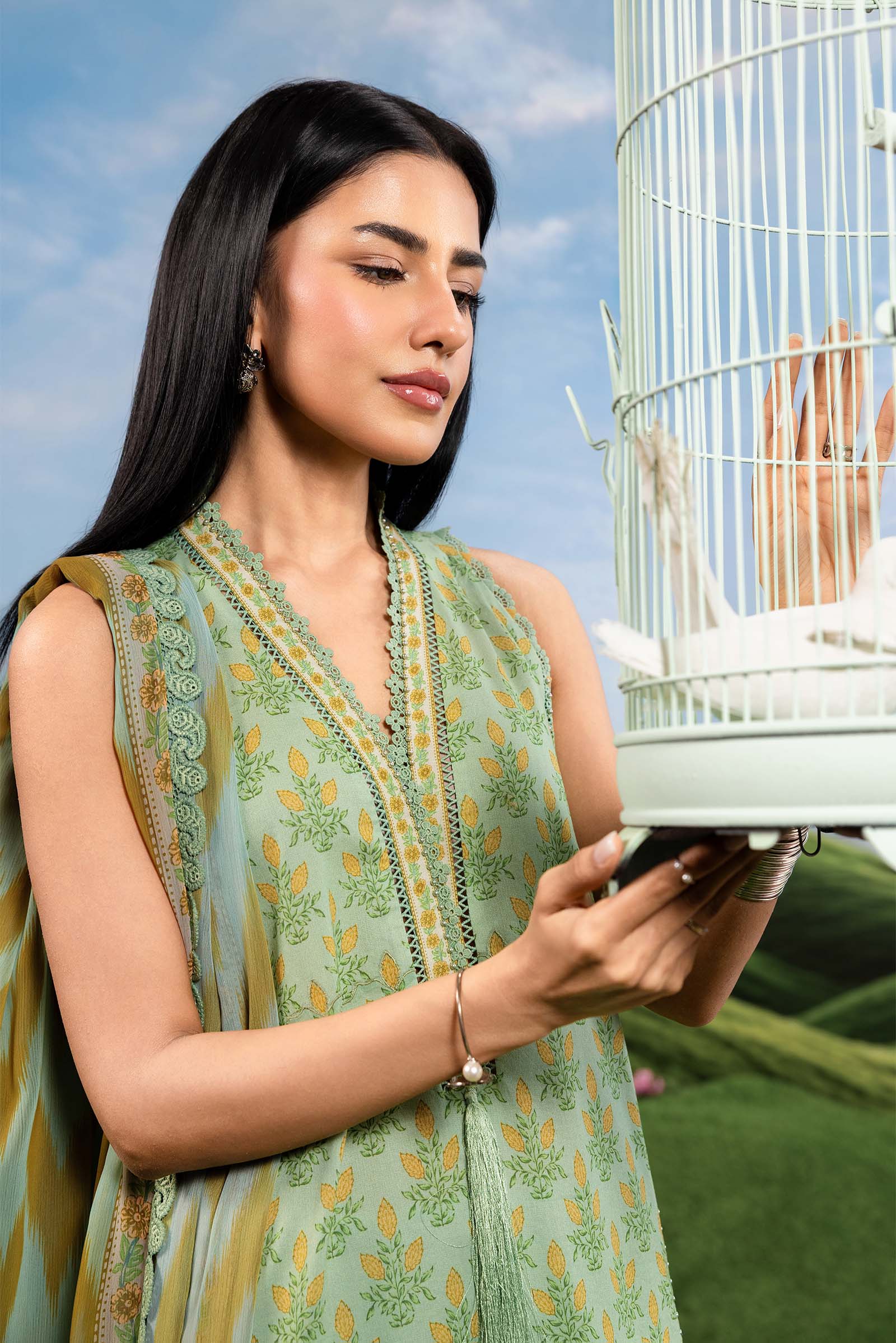 MBasics Dreamscape Lawn – MB1412B