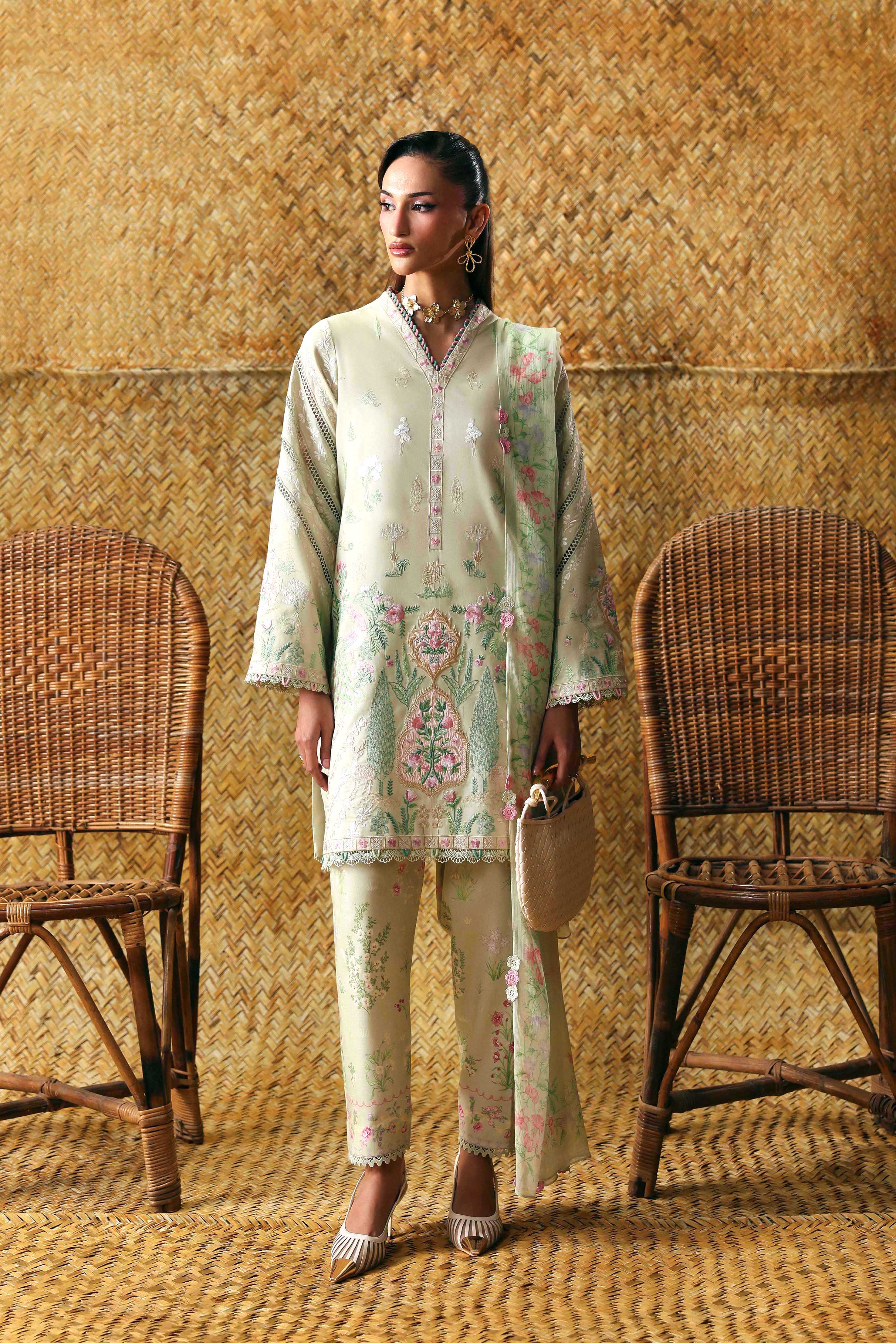 Luxury Lawn – SL-06-26-V2
