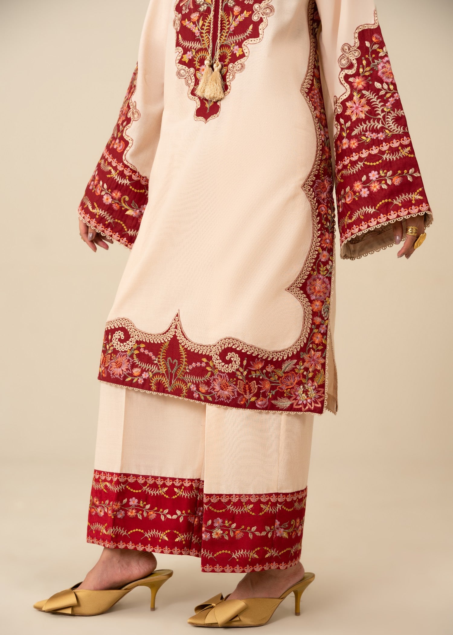 lawn Kurta Set in Maroon, cream