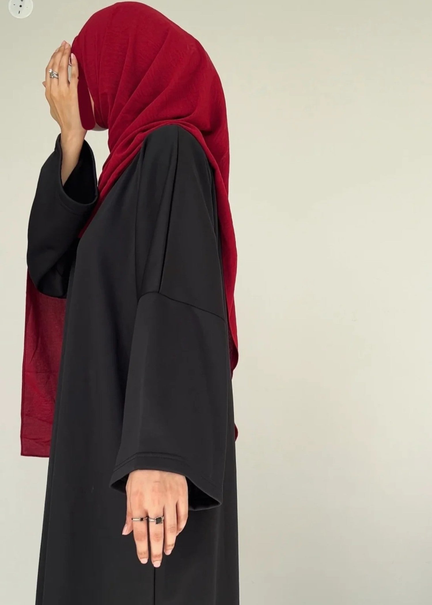 jersey knit Abaya in Black
