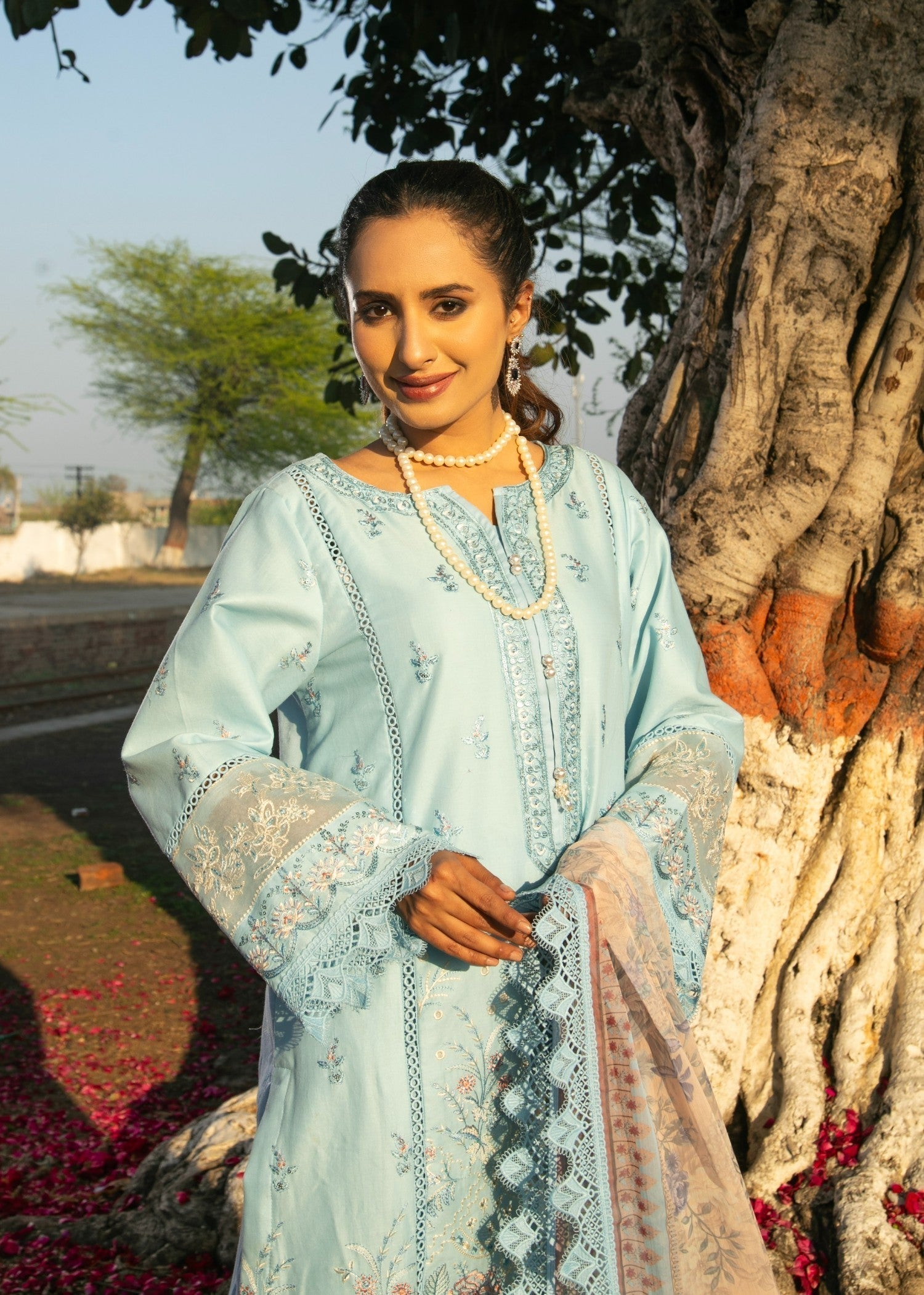lawn Kurta Set in Light blue