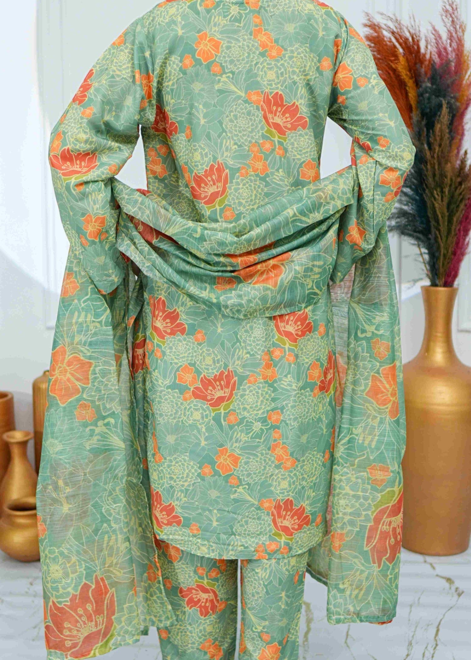 swiss lawn Kurta Set in Apple green