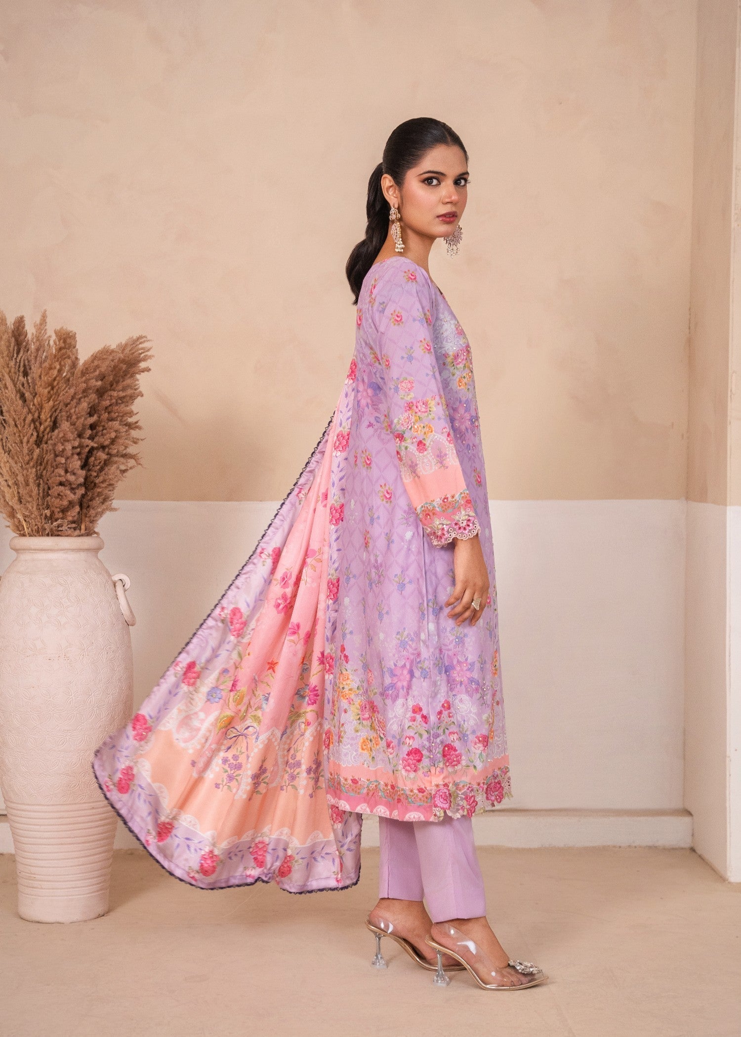 silk crepe Kurta Set in Lilac
