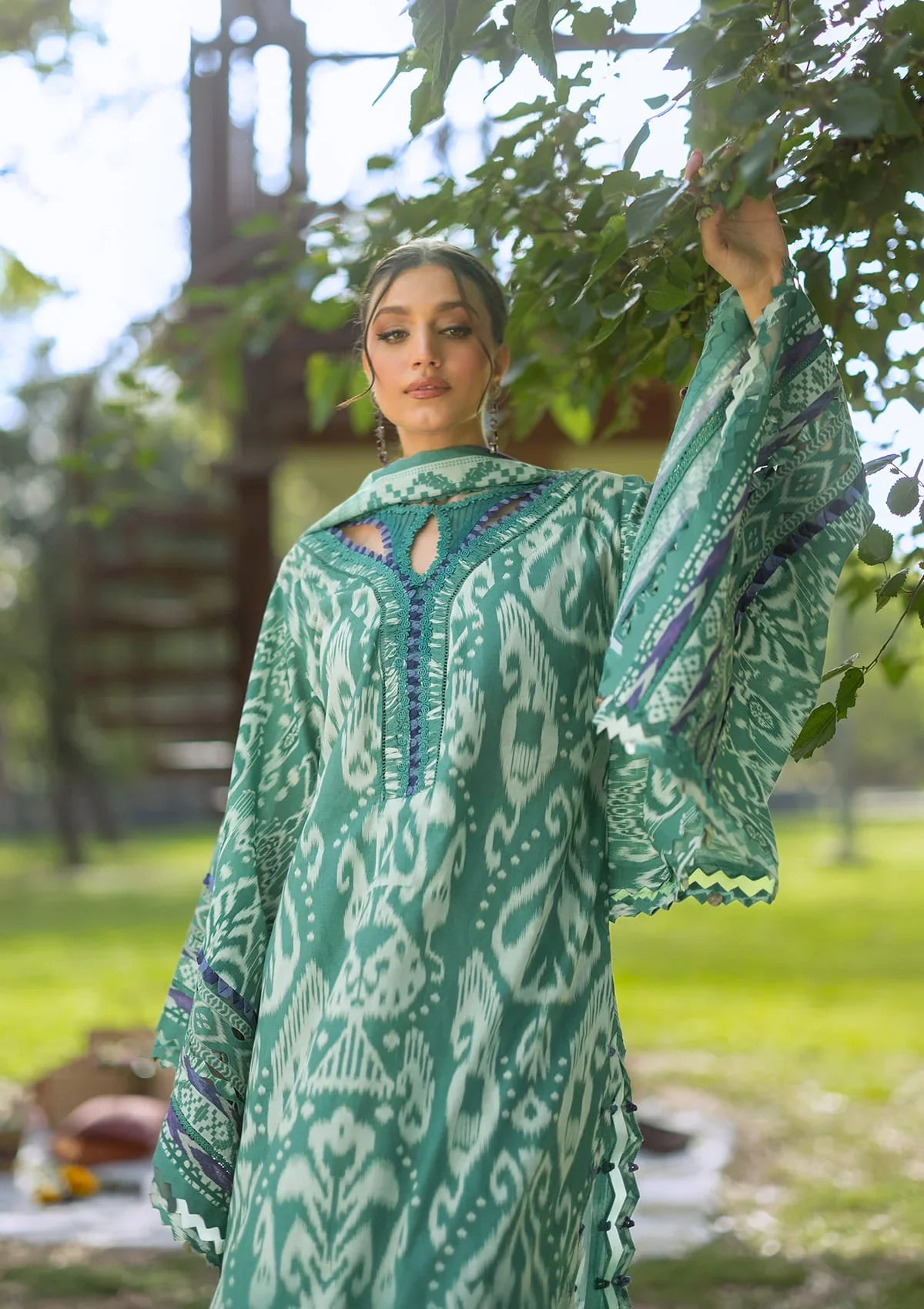 Bridgerton Prints Lawn – EPB-1A NIA MARE