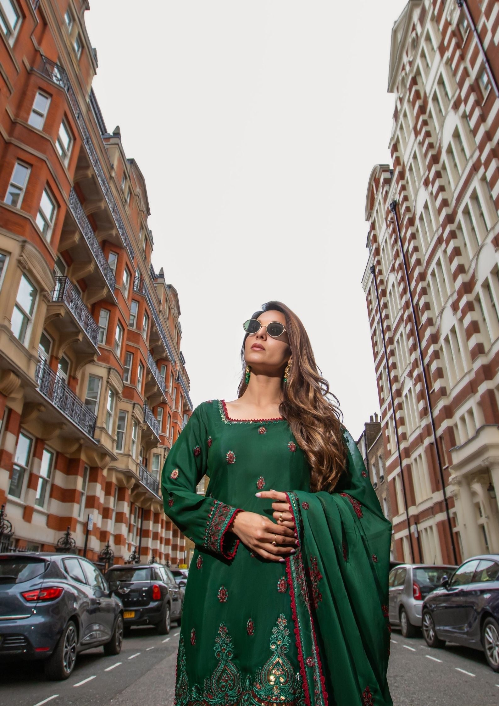 blended grip silk Kurta Set in Bottle green