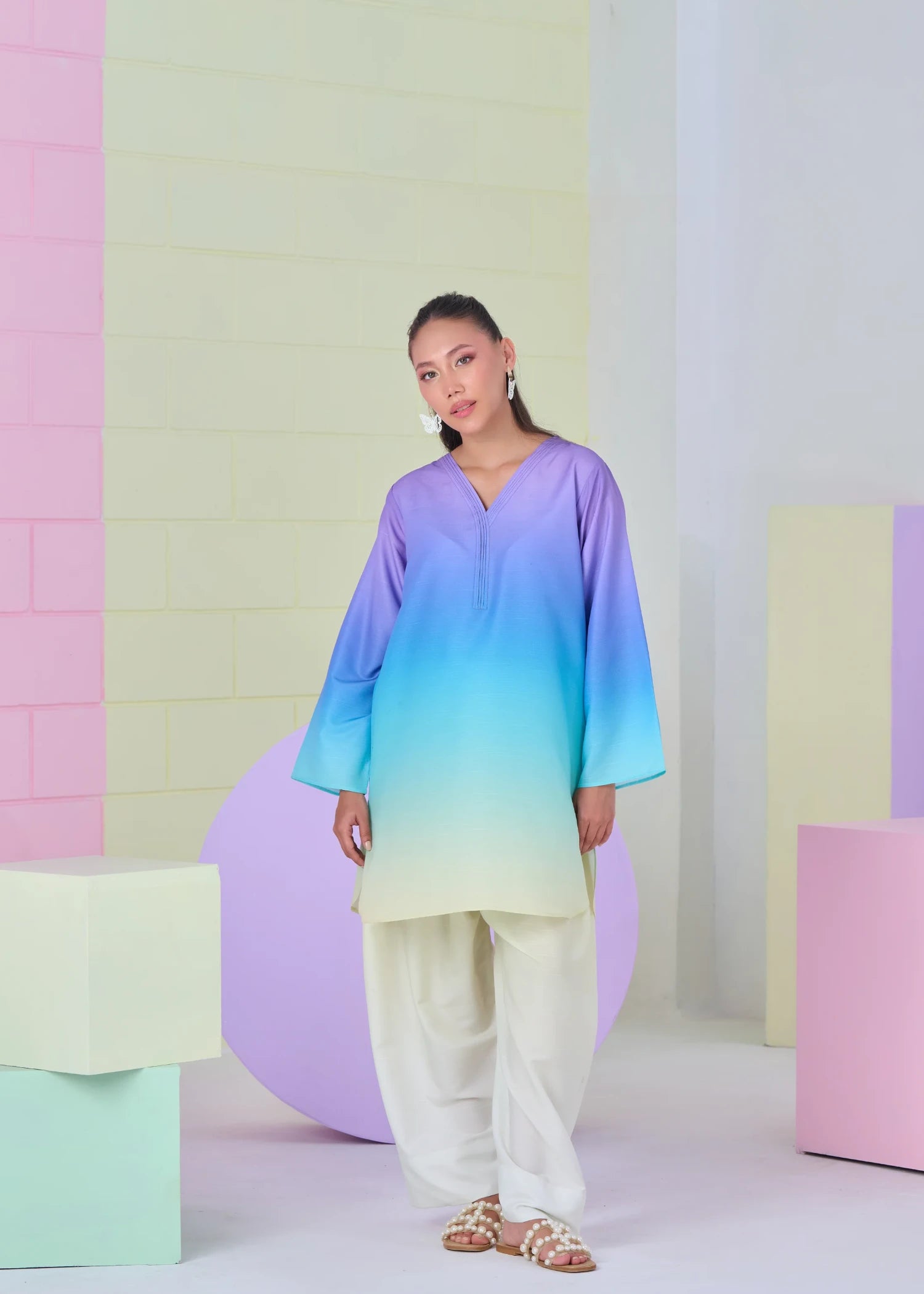 raw silk Kurta Set in Blue, white