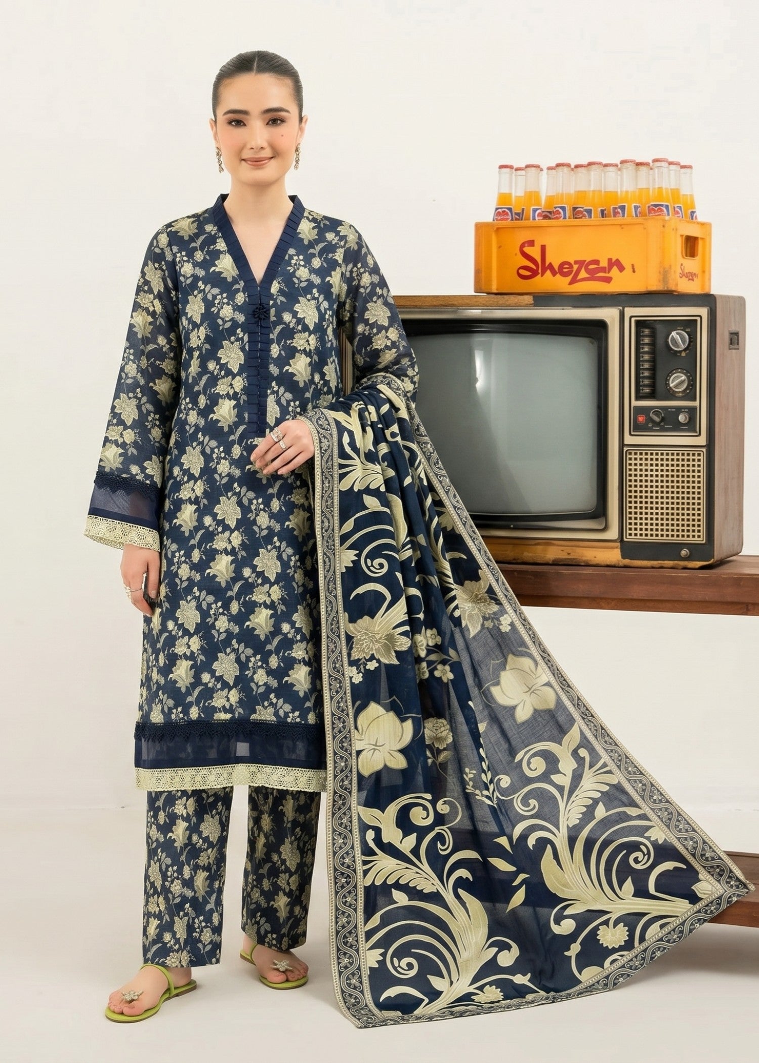 lawn Kurta Set in Cream, prussian blue
