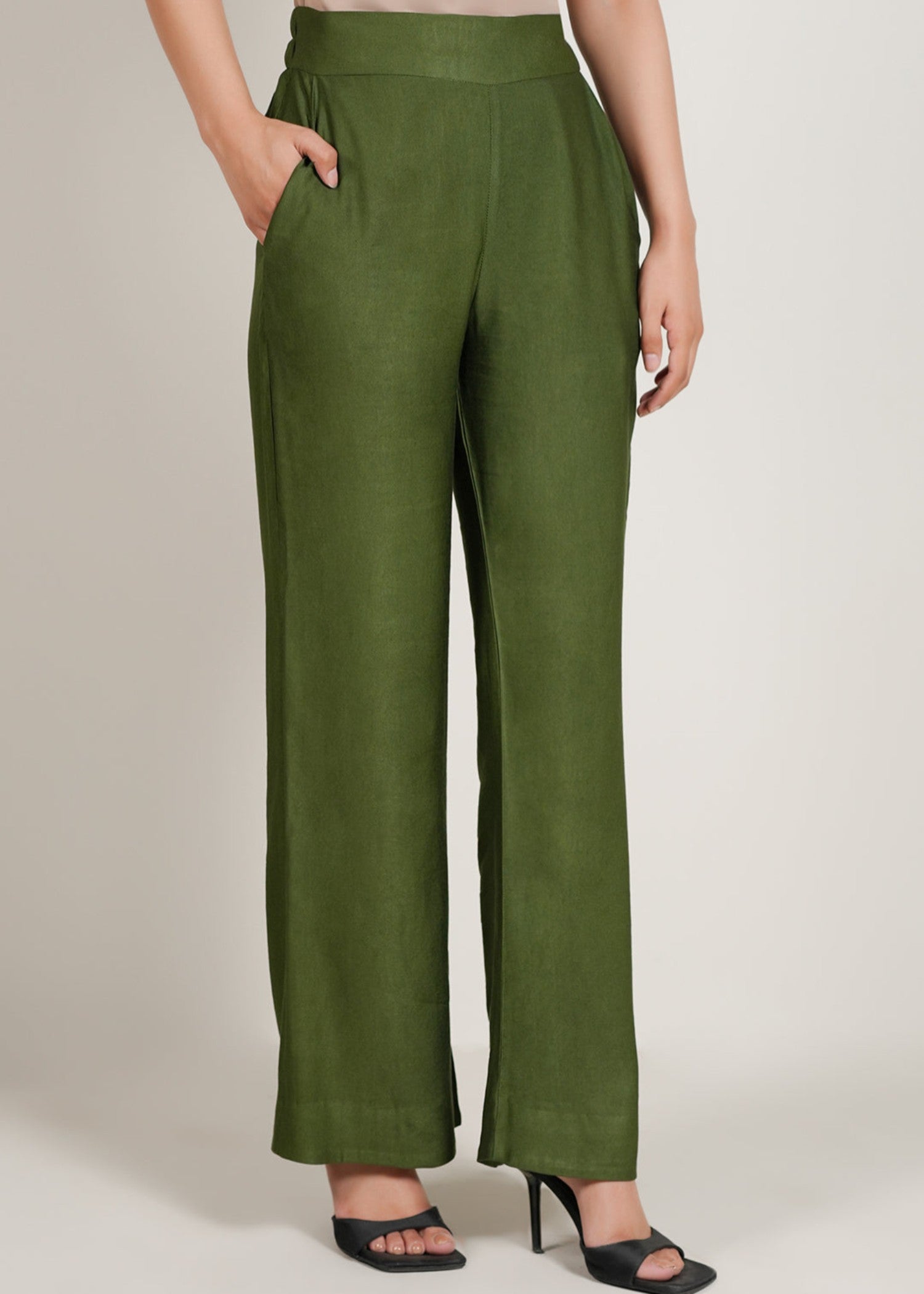 poly viscose Trousers in Green