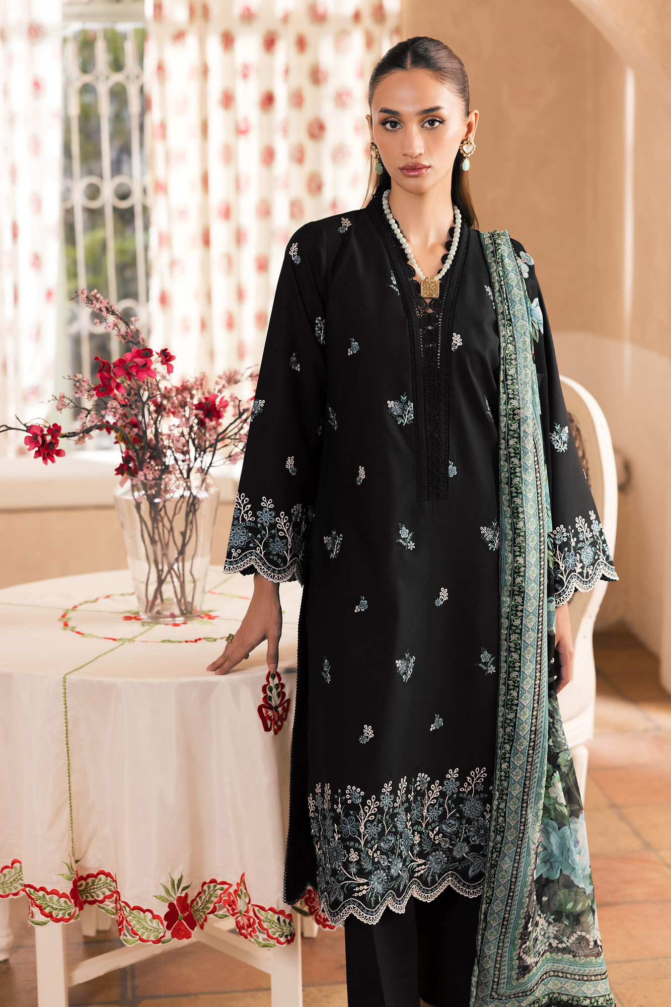 Nissa Chikankari Lawn – N-05