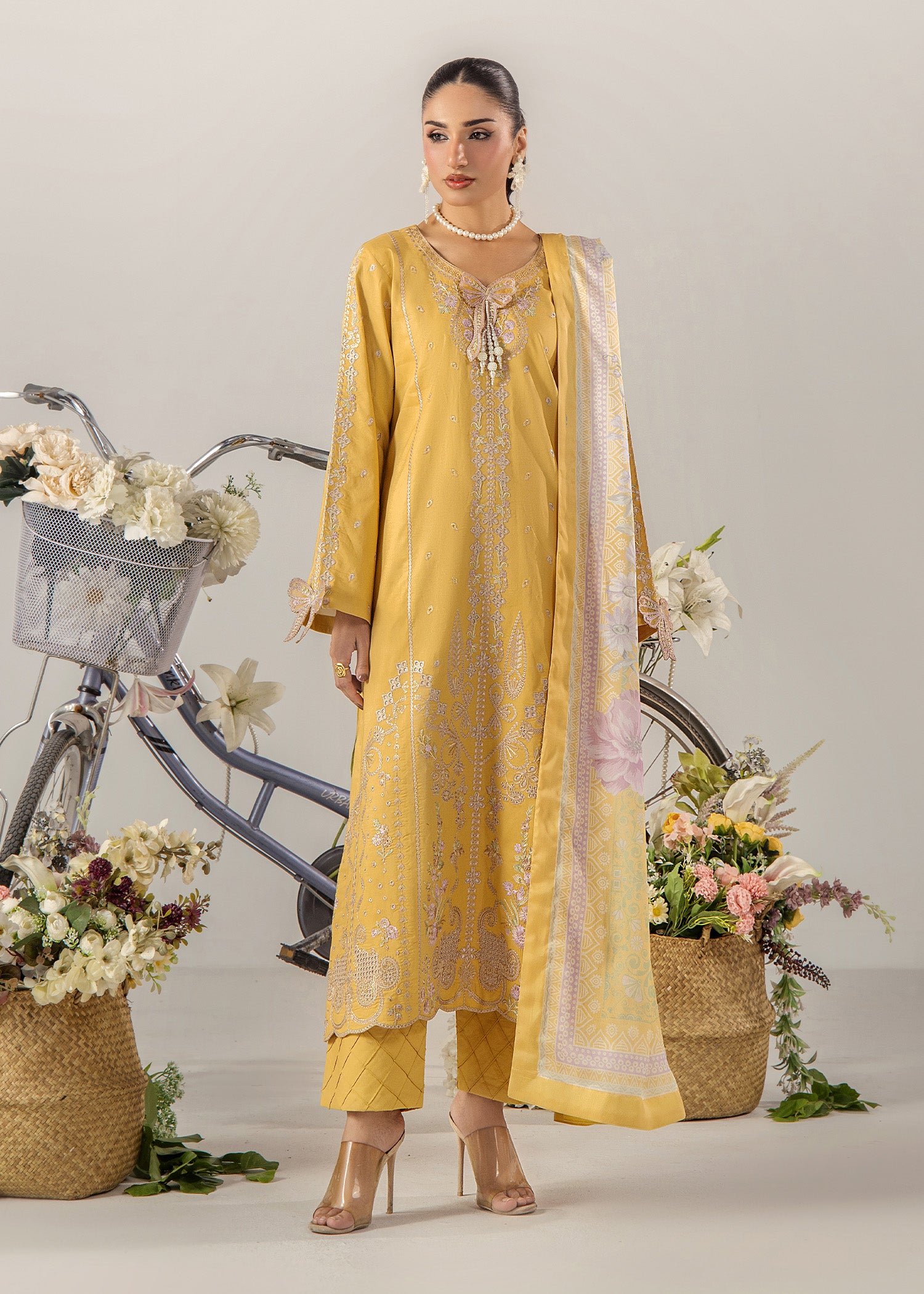lawn Kurta Set in Mellow yellow