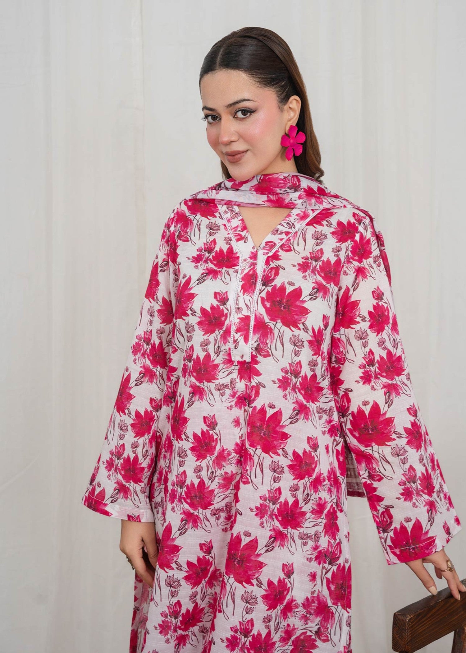 lawn Kurta Set in Hot pink, pink