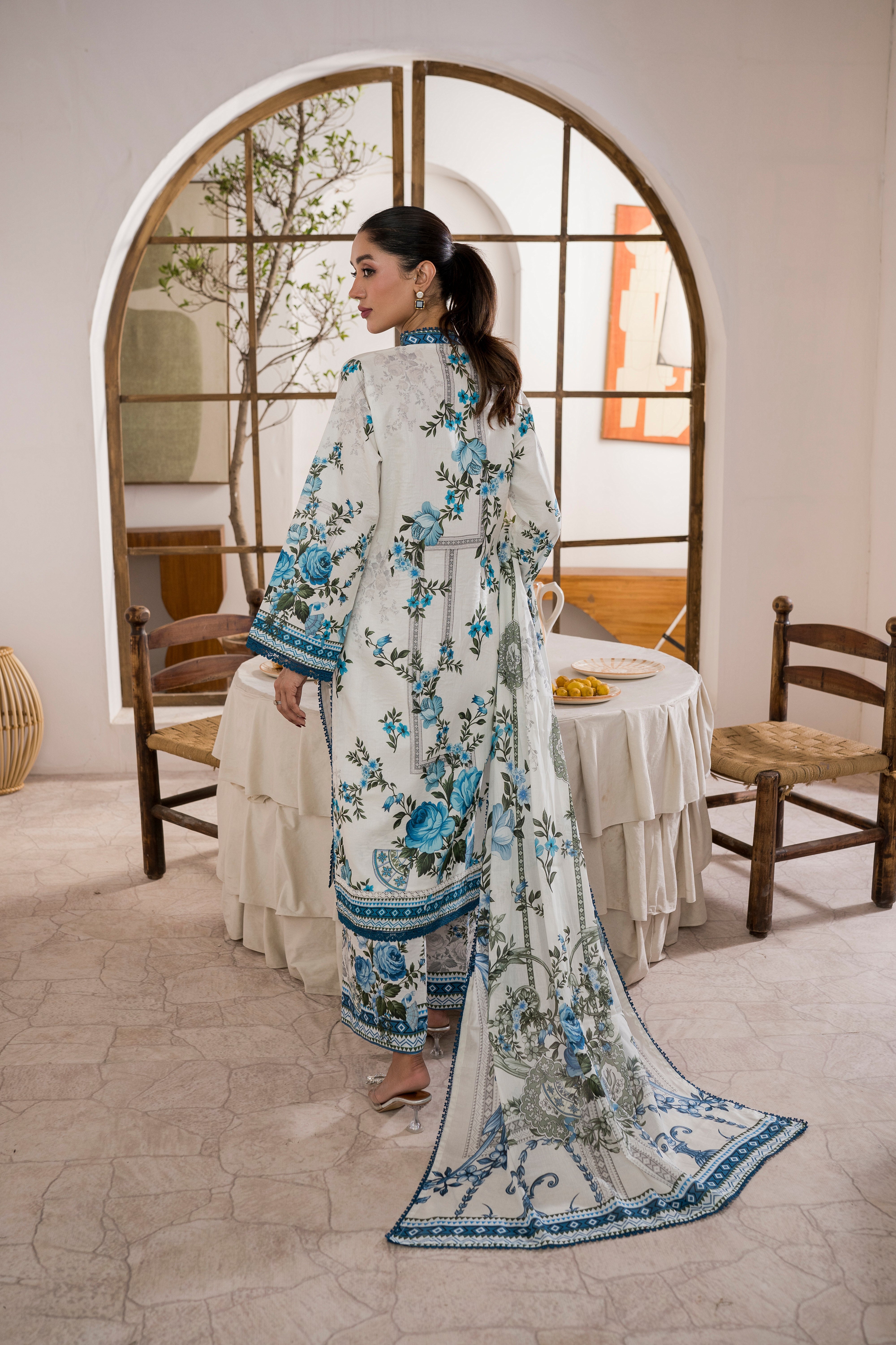Summer Lawn – D154