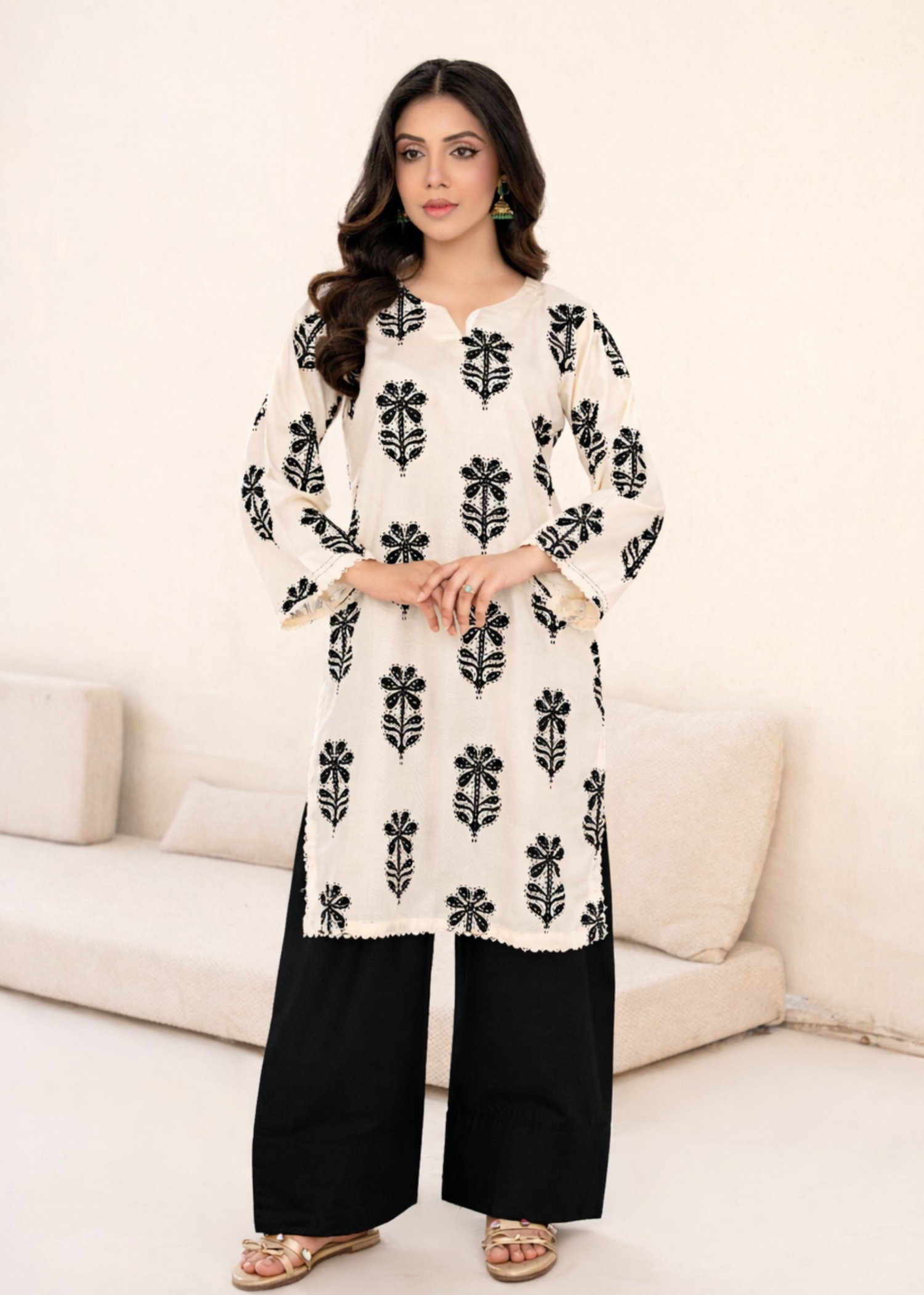 linen Kurta Set in Black, cream