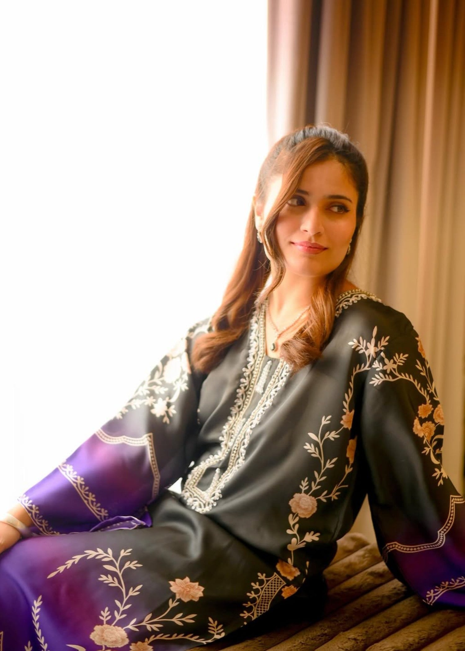 silk grip Kurta Set in Black, purple