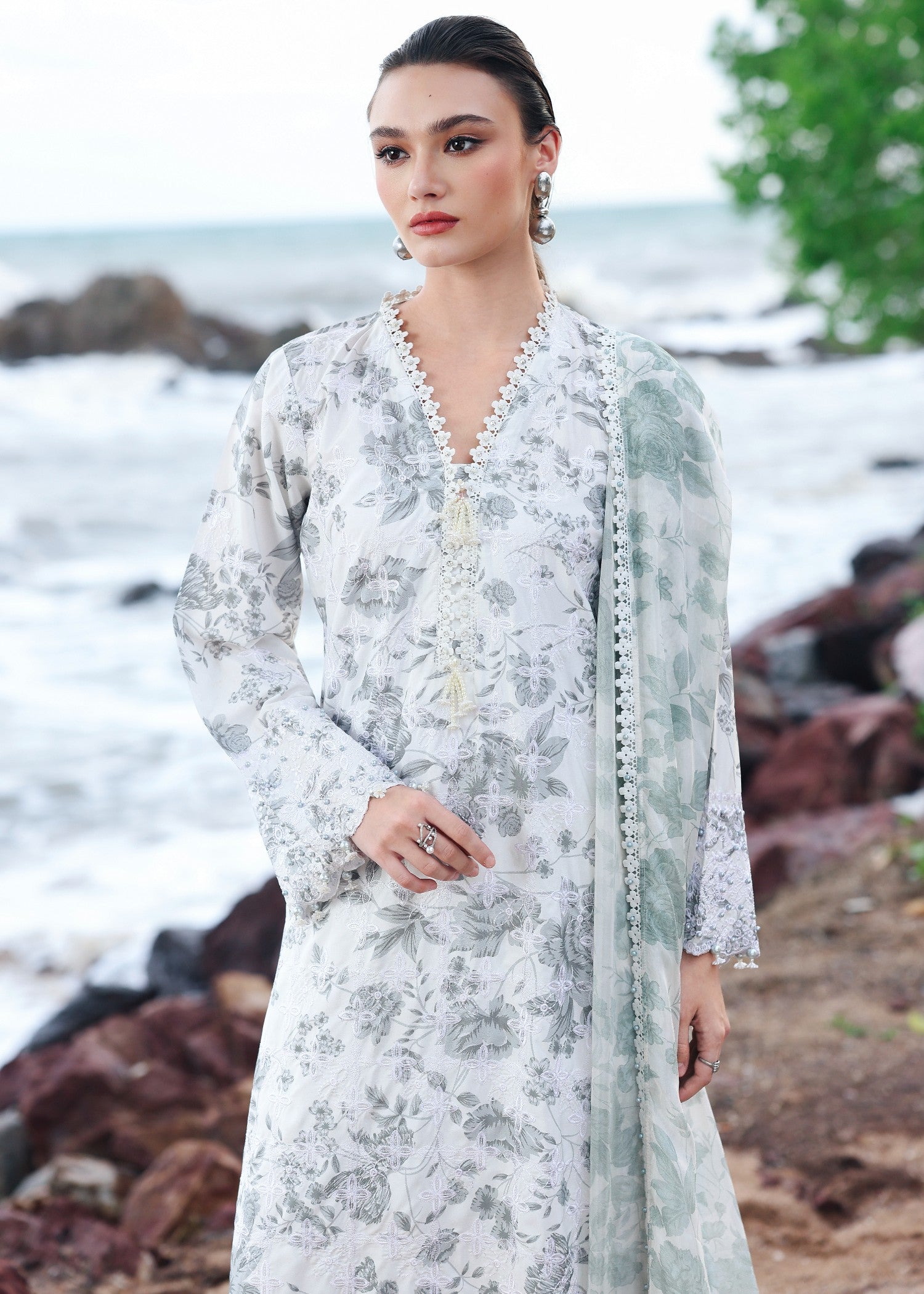 crepe silk Kurta Set in White