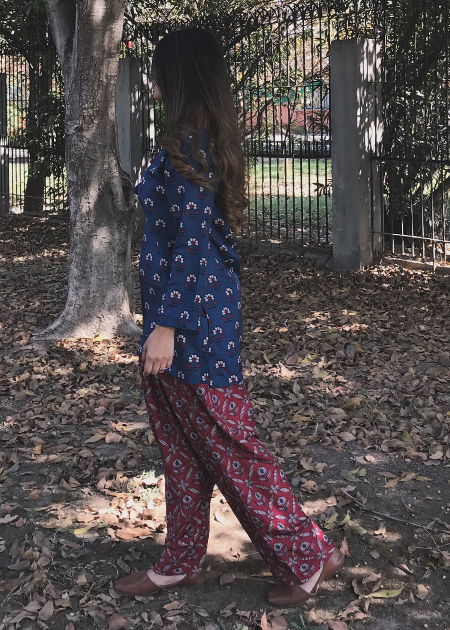silk finish lawn Kurta Set in Blue, red