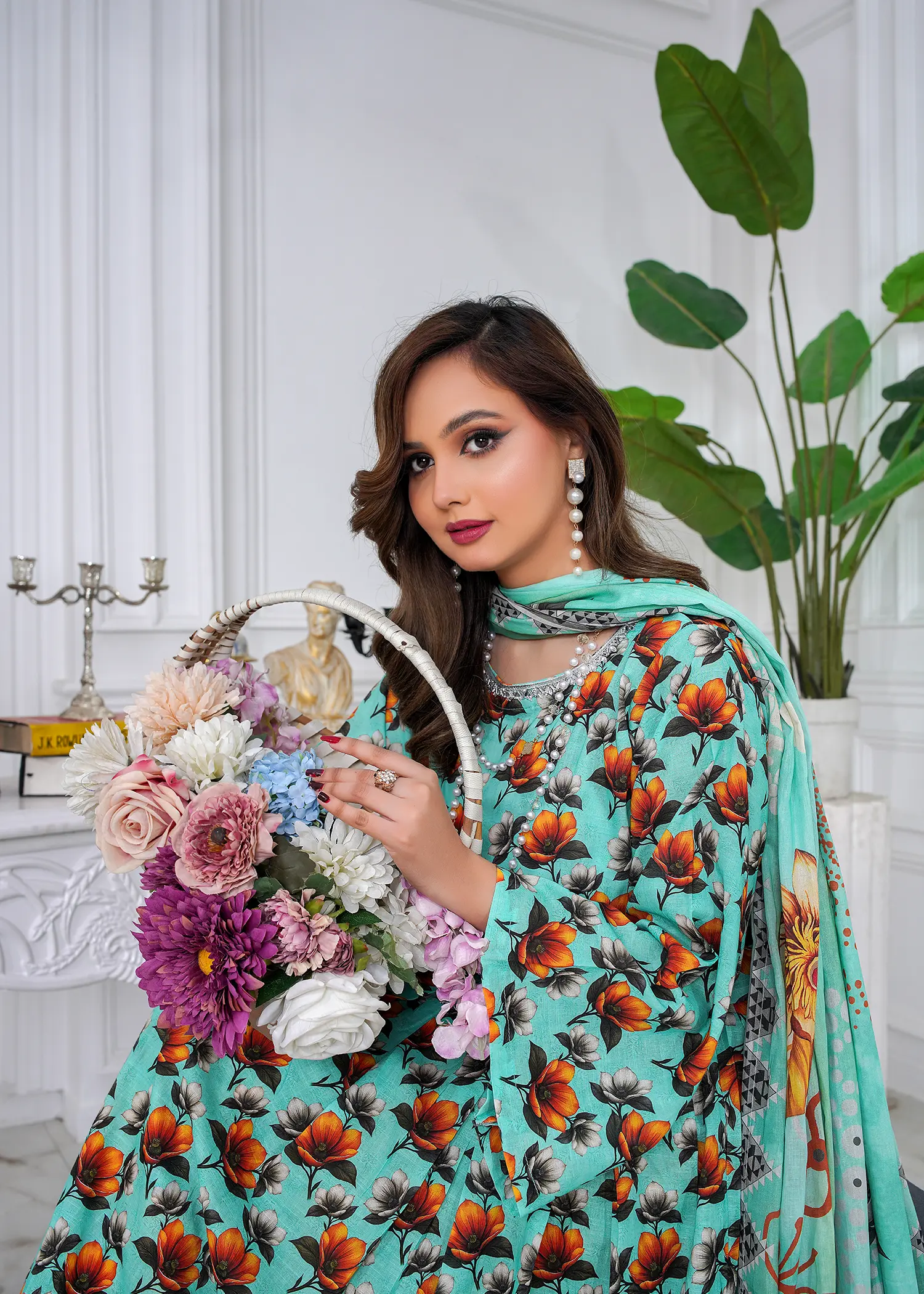 lawn Pishwas in Electric blue