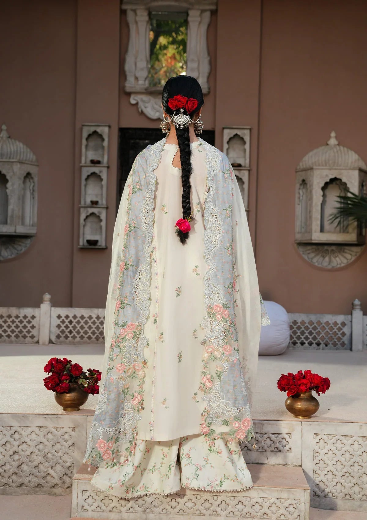 Ek Fasana Luxury Lawn – KLB-2A NEELOFAR