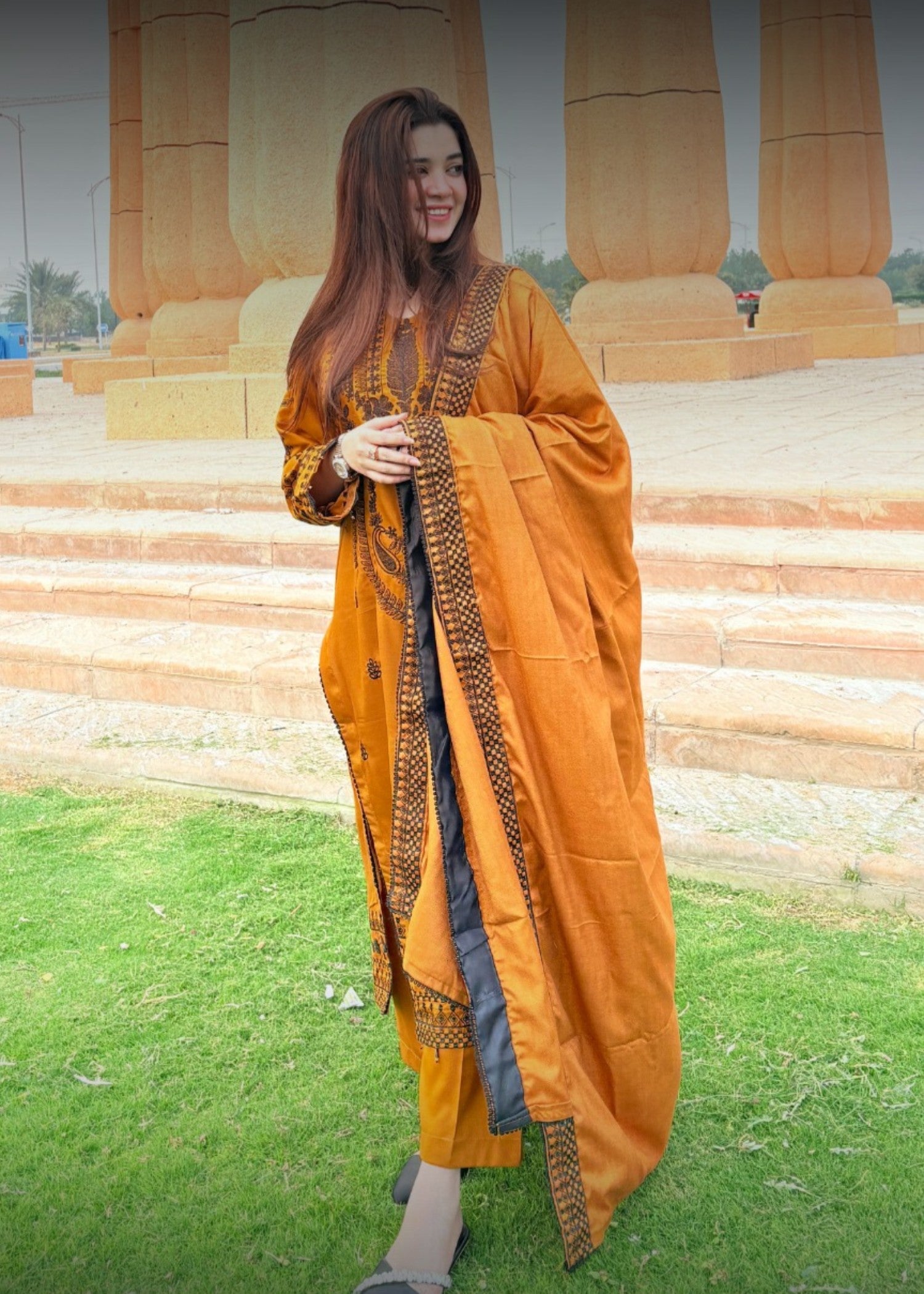 dhanak Kurta Set in Hazelwood brown