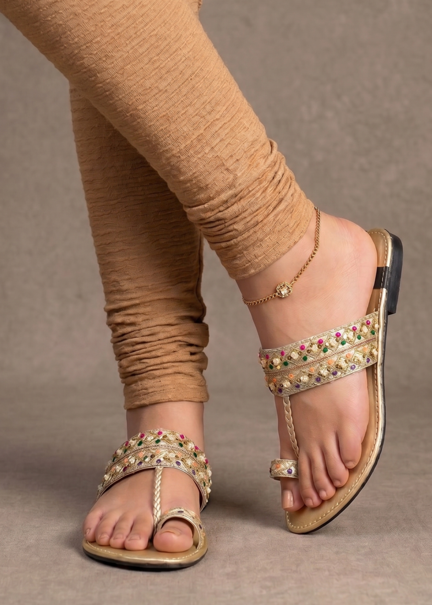 Kolapuri in Multi by - High Quality Women Kolapuri SLW1912