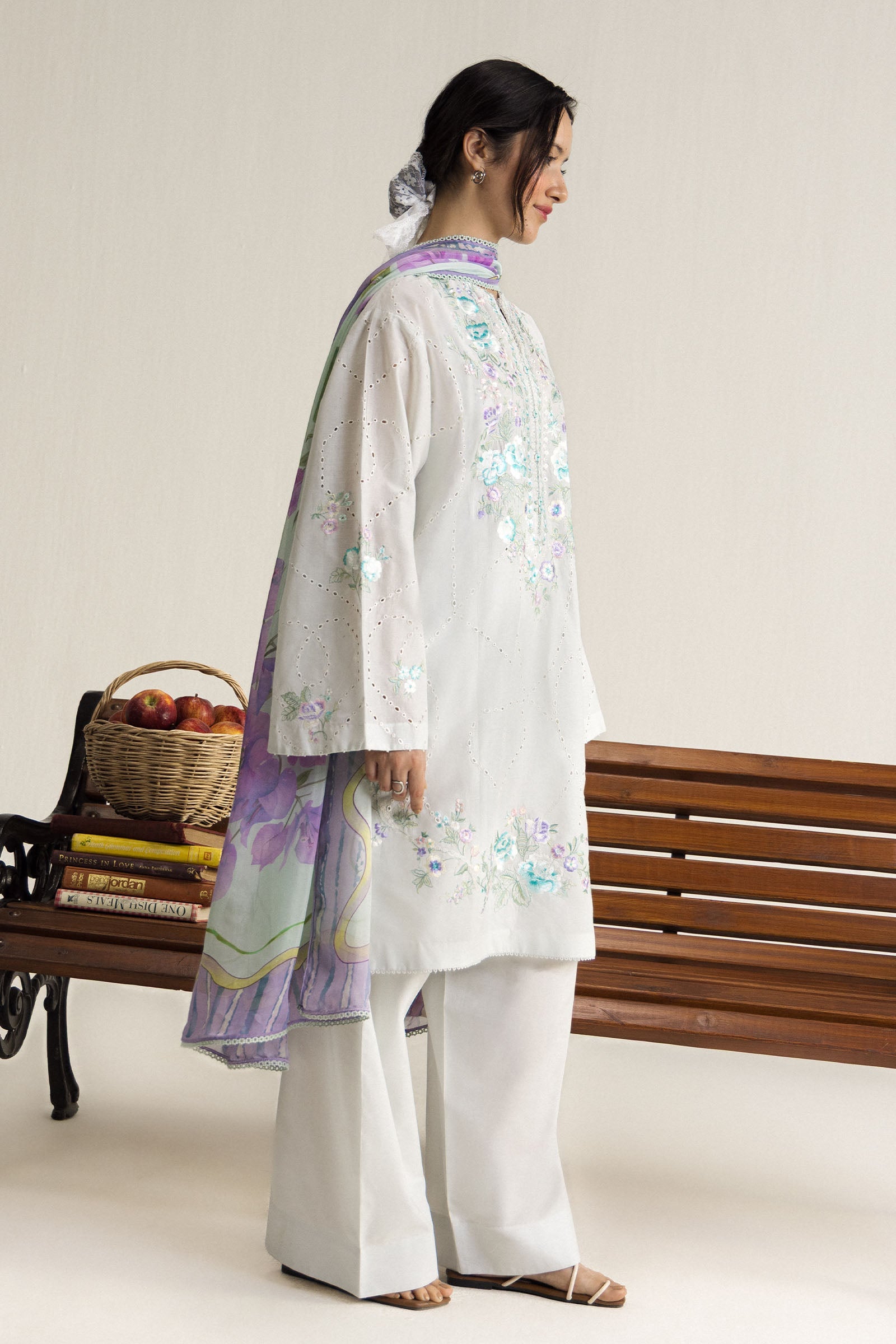 Coco Lawn Edit II – Lune-2A