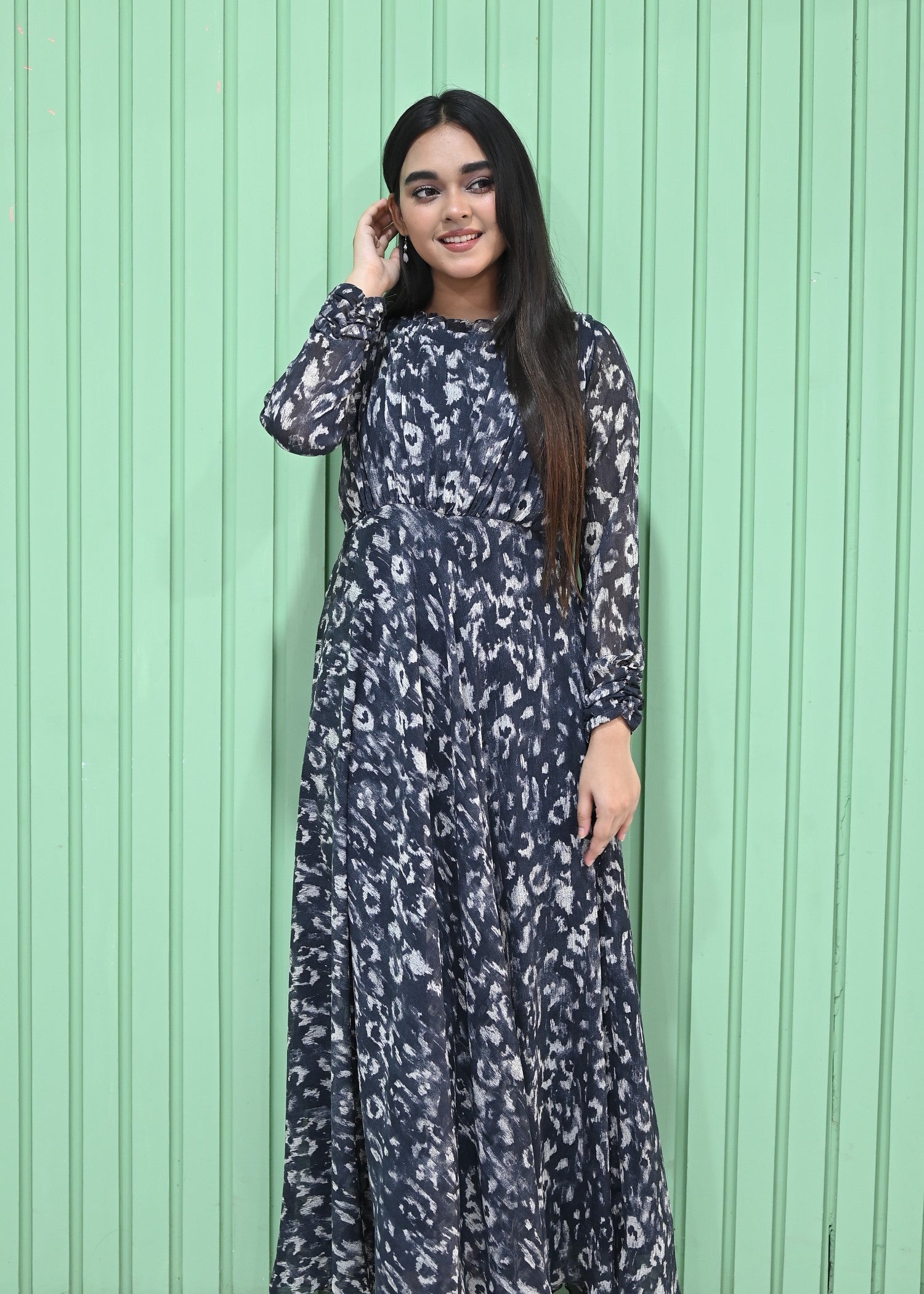 chiffon Maxi in Charcoal black