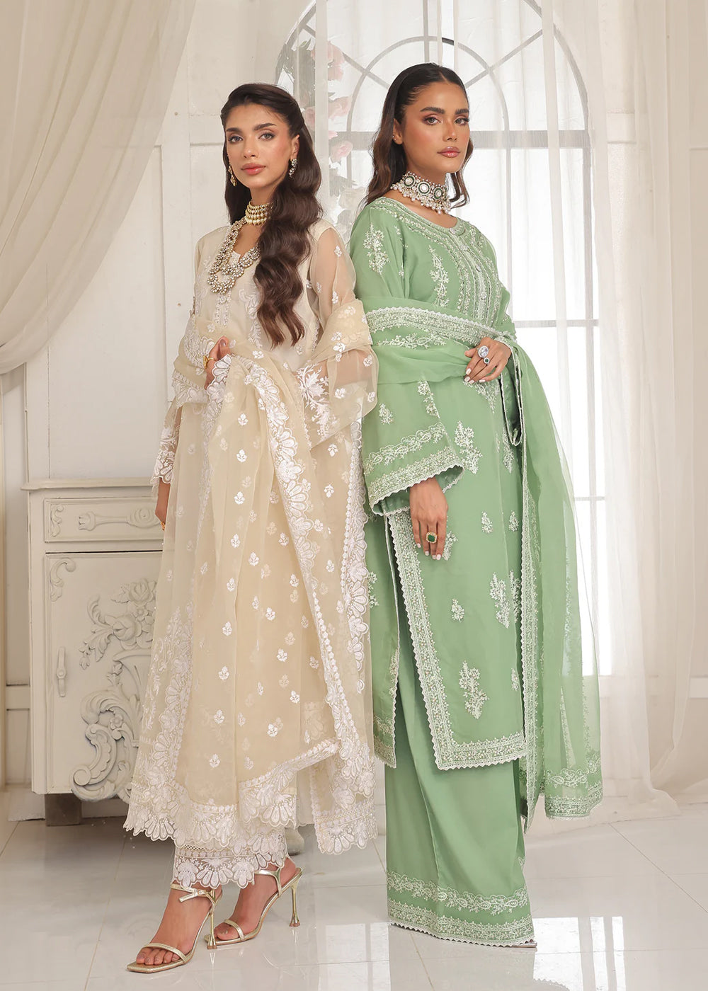 organza Kurta Set in Pistachio green