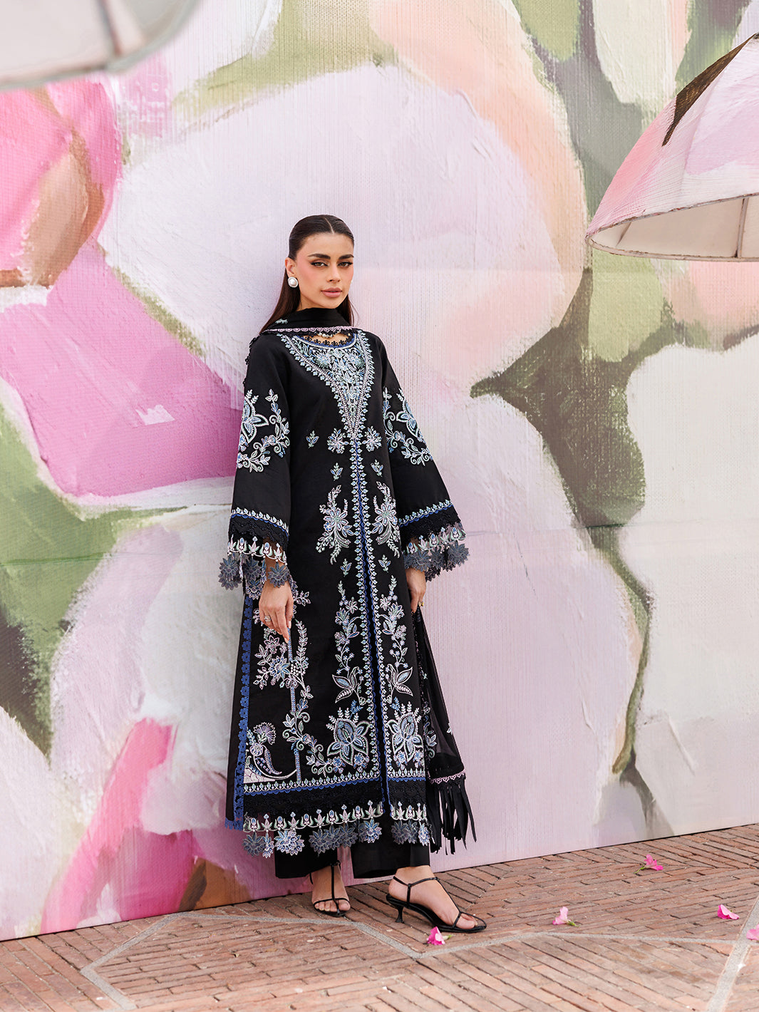 Morbagh Luxury Lawn – M-08