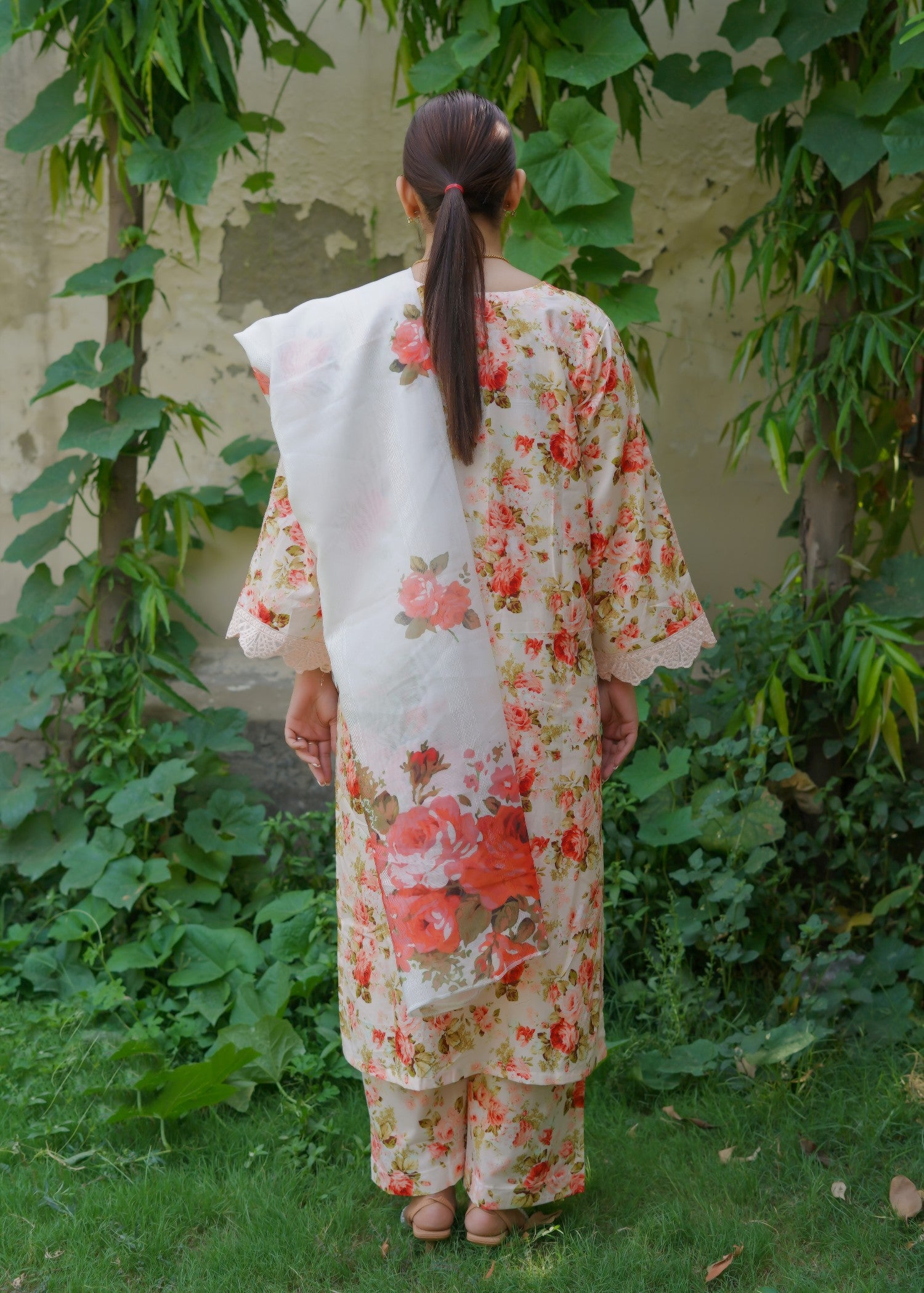 swiss lawn Kurta Set in Apricot orange