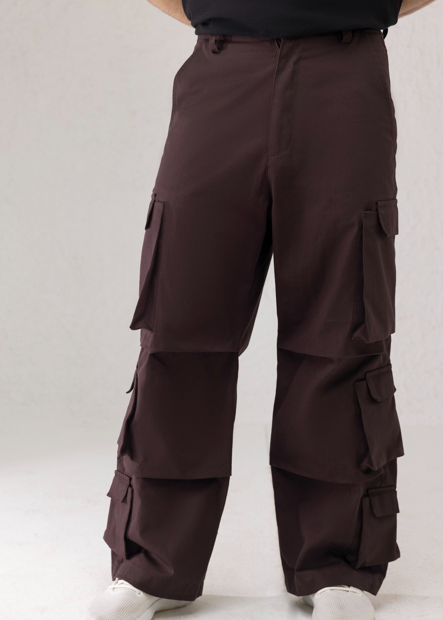 twill cotton Trousers in Walnut brown by Decuir