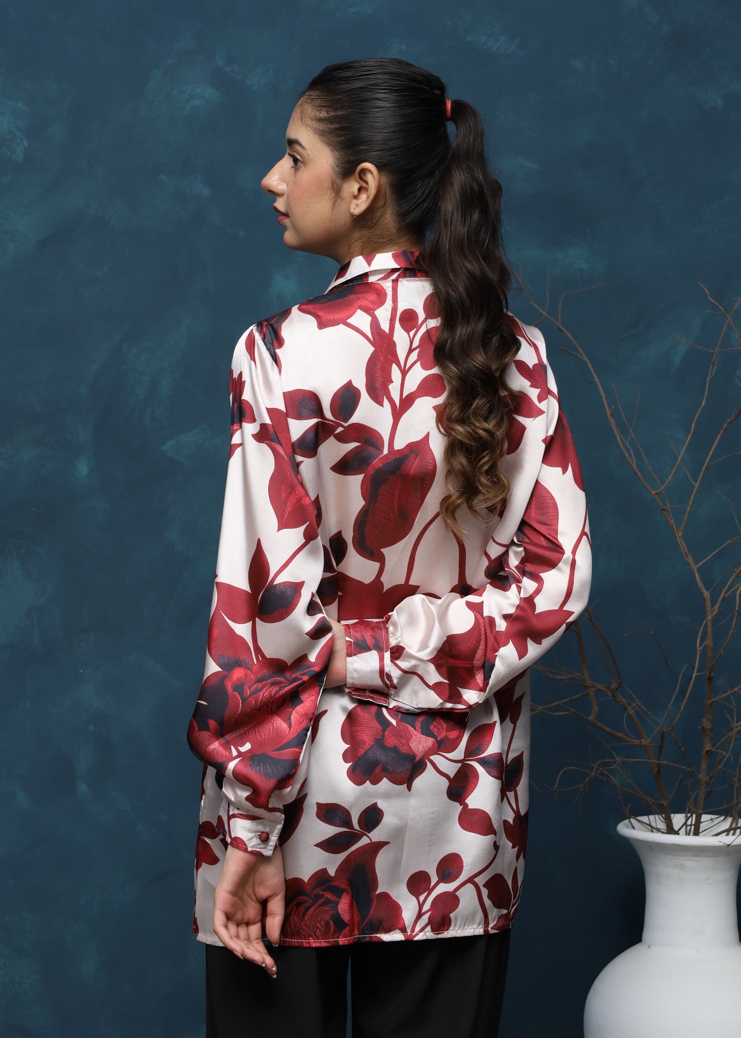 silk Top in Blood red, crimson, ivory