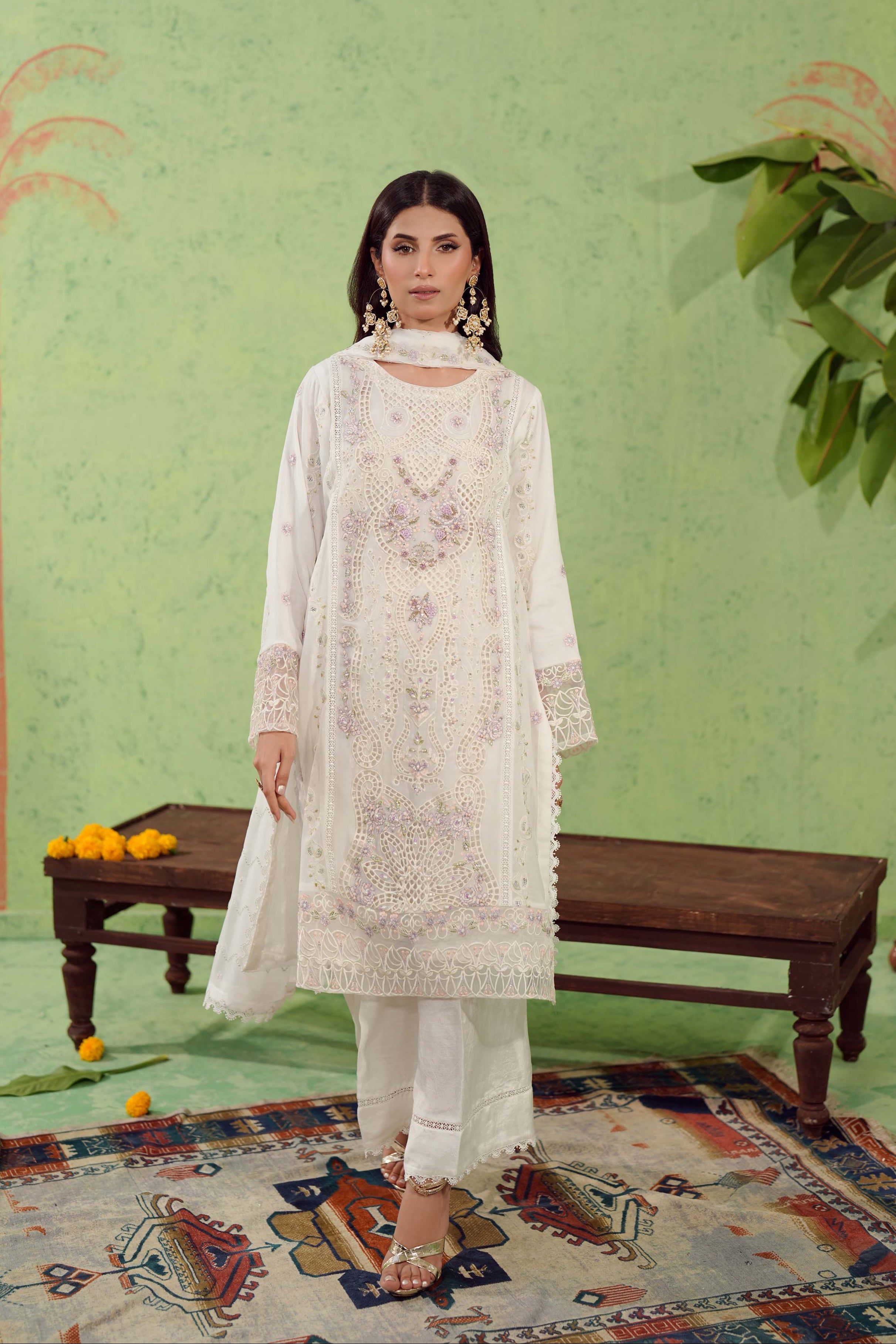 Bayaan RTW Formal Pret – Zehnaseeb