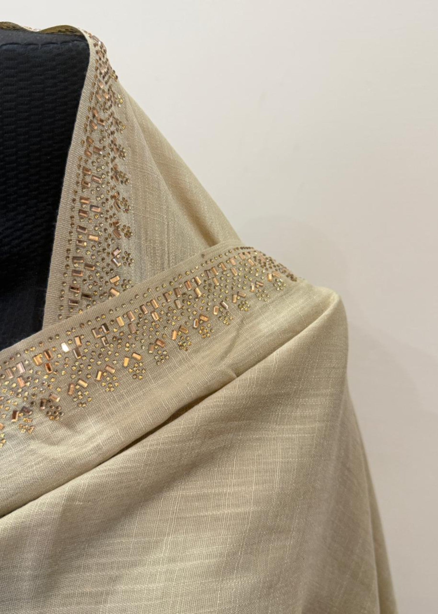 slub lawn Hijab in Tan brown