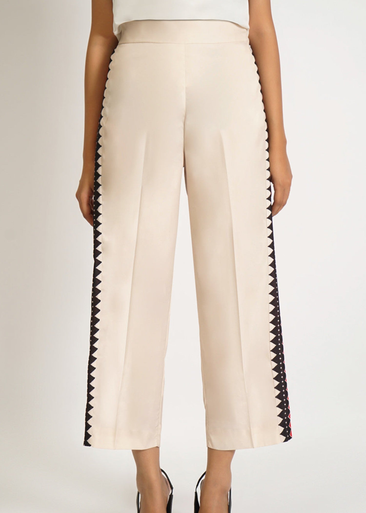 crepe Trousers in Ivory