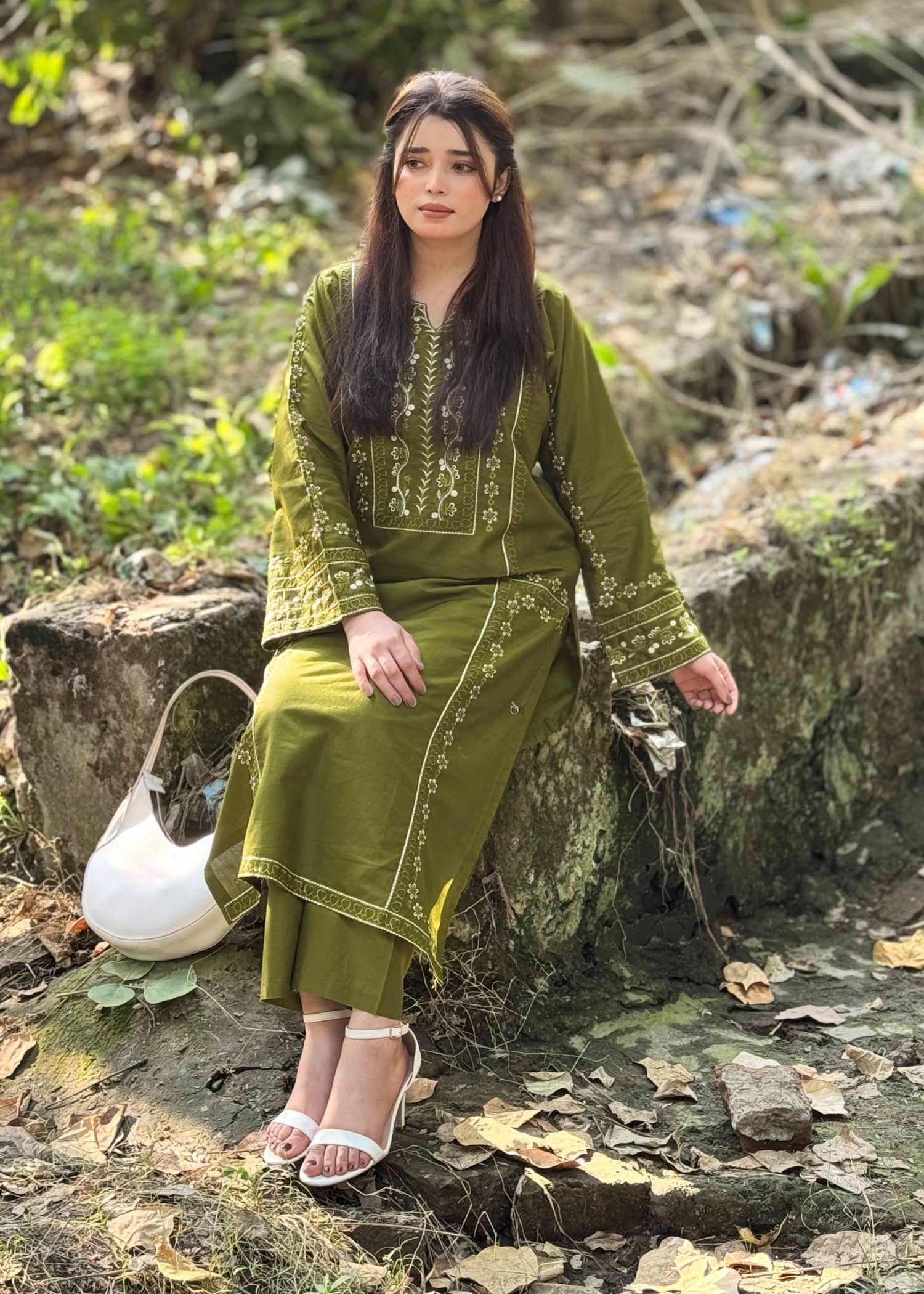 lawn Kurta Set in Olive green