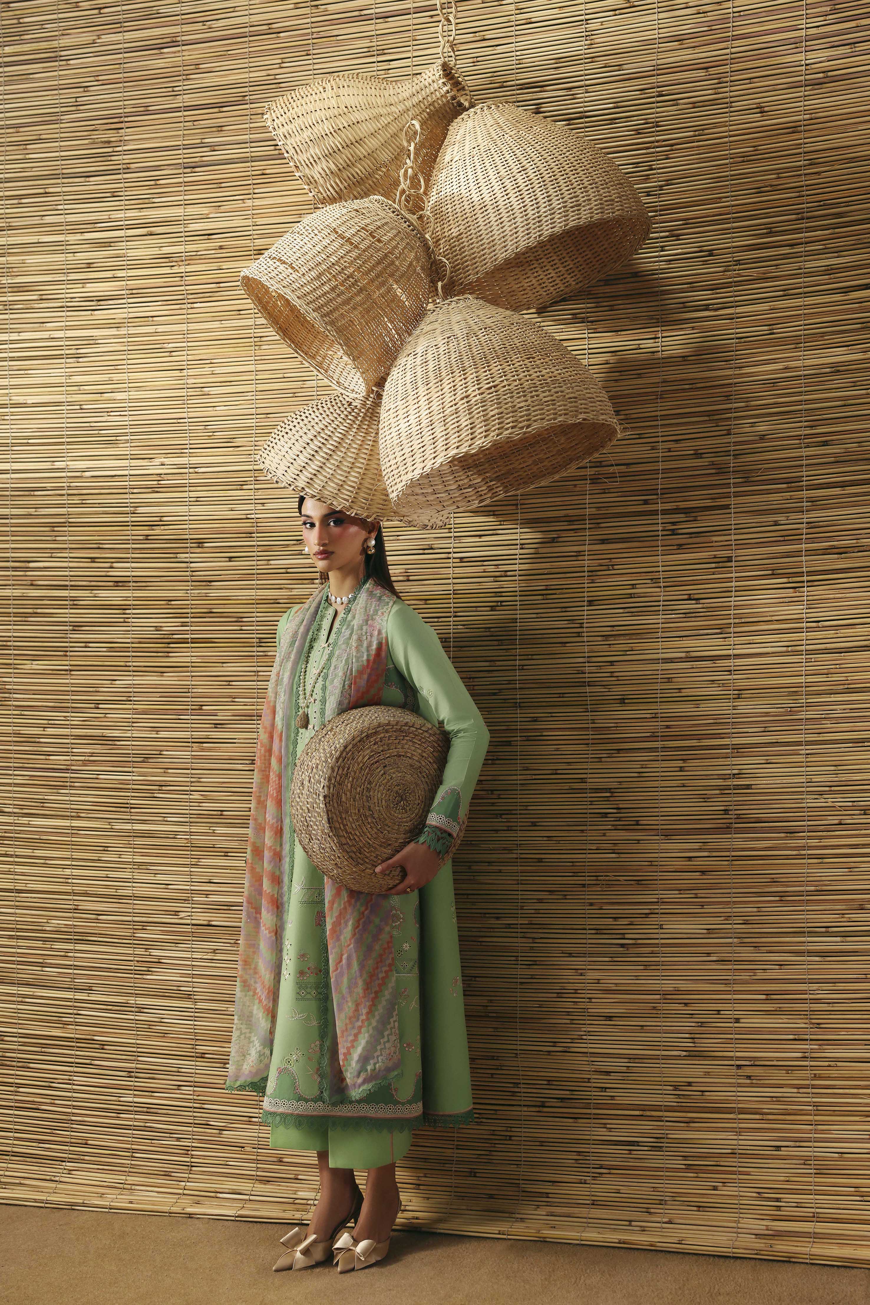 Luxury Lawn – SL-01-26-V2