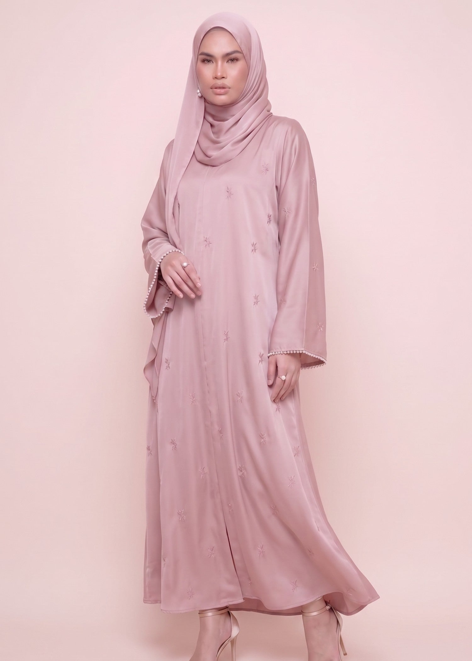 crinkle Abaya in Blush pink