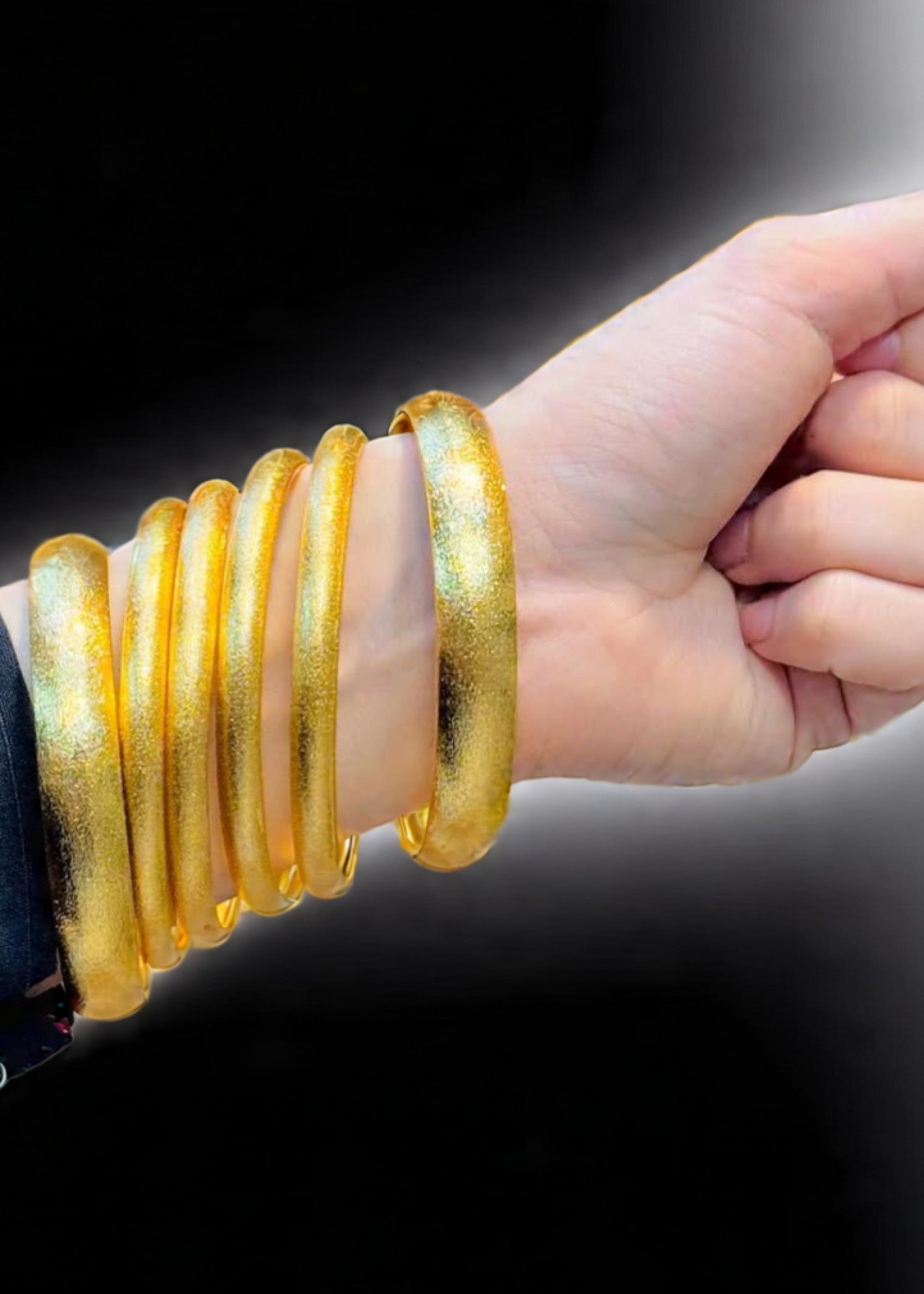 Bangles in Gold Color by - Trendy Women Bangles XDP3990