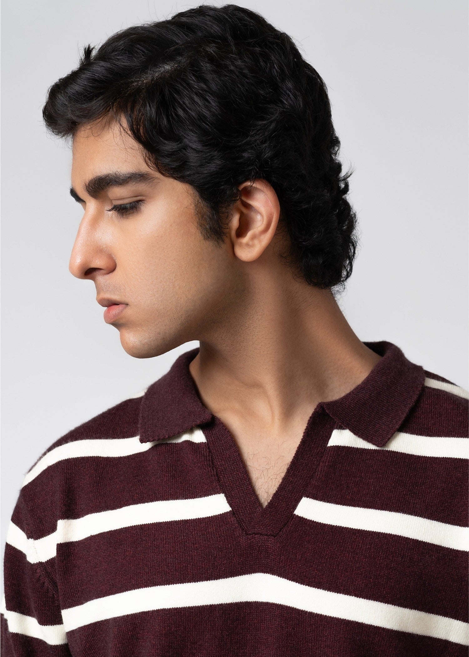 fleece jersey knit Sweater in White, maroon