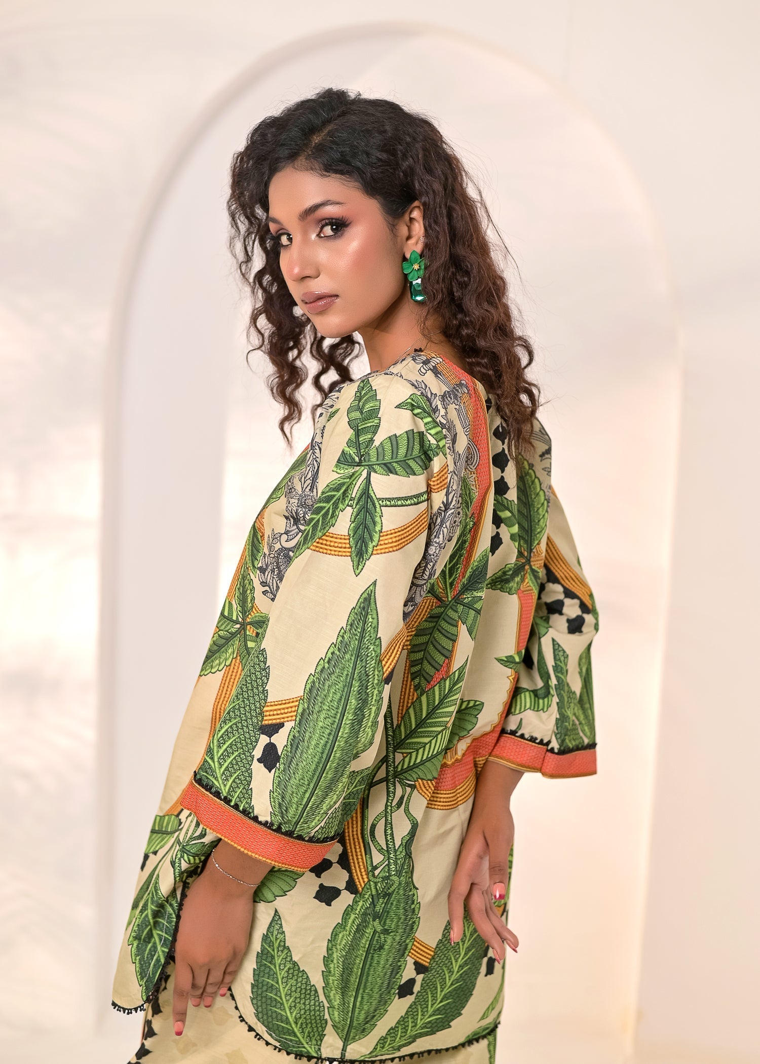 poly silk Co Ord Sets in Green, cream