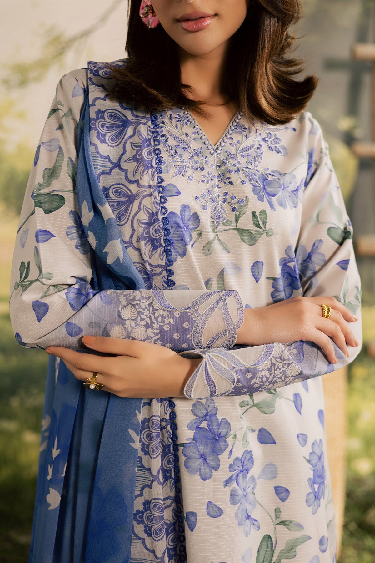 Bloom Lawn – BL-16