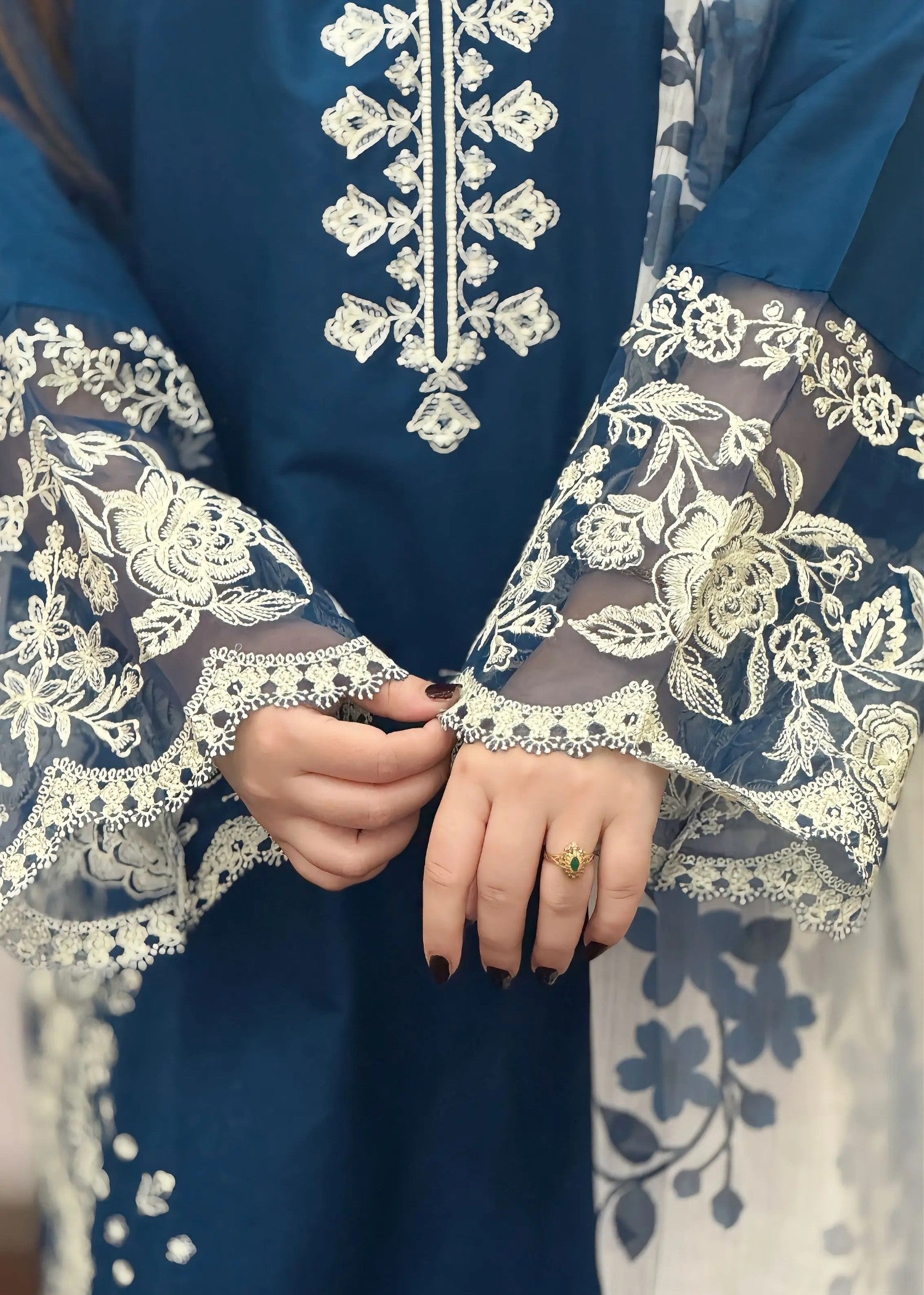 lawn Kurta Set in Sapphire blue